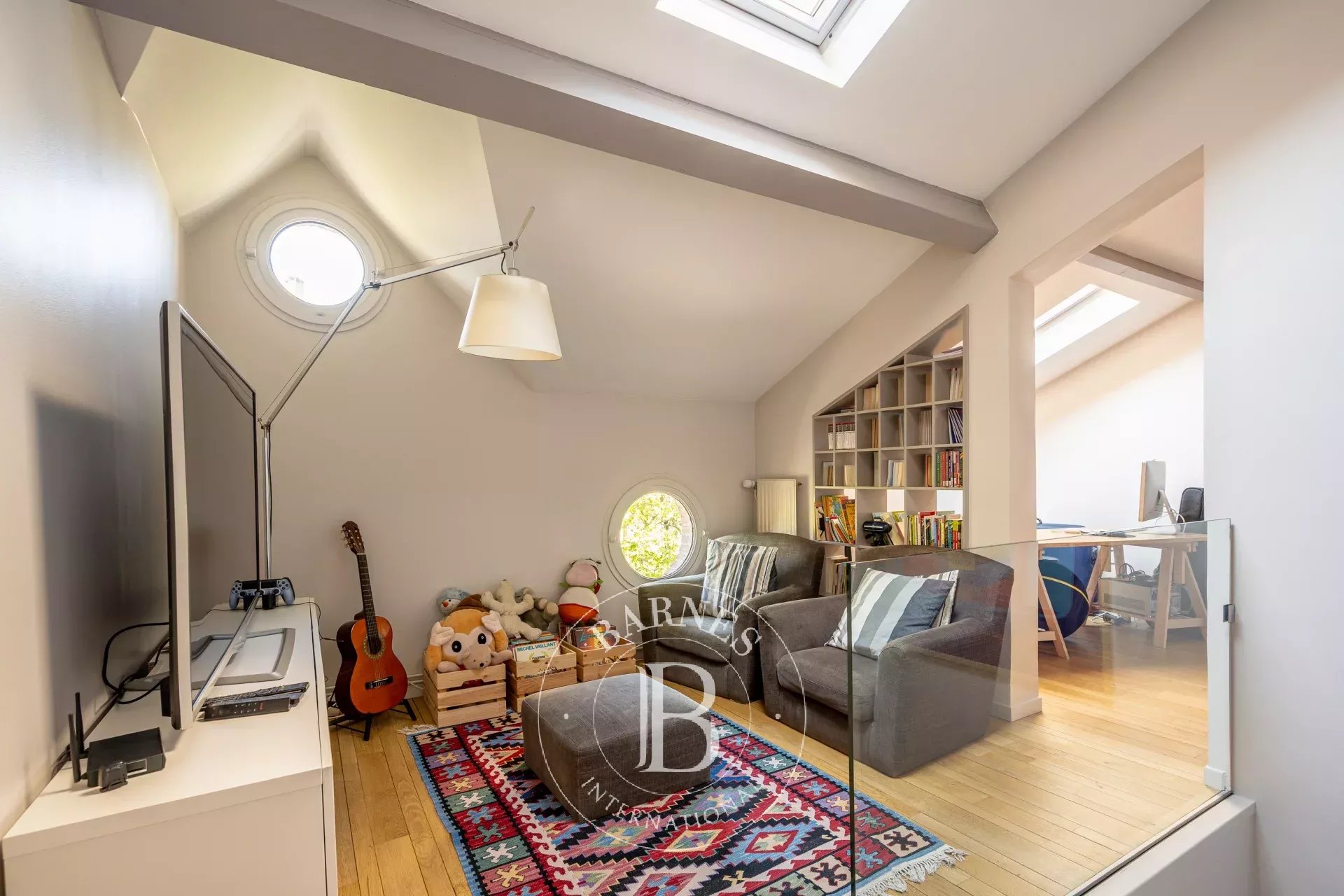 Courbevoie  - Maison 9 Pi&egrave;ces 7 Chambres - picture 12