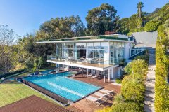 Modern Luxury Villa Cannes | Super Cannes Family Estate with Sea View — photo 2 of 7