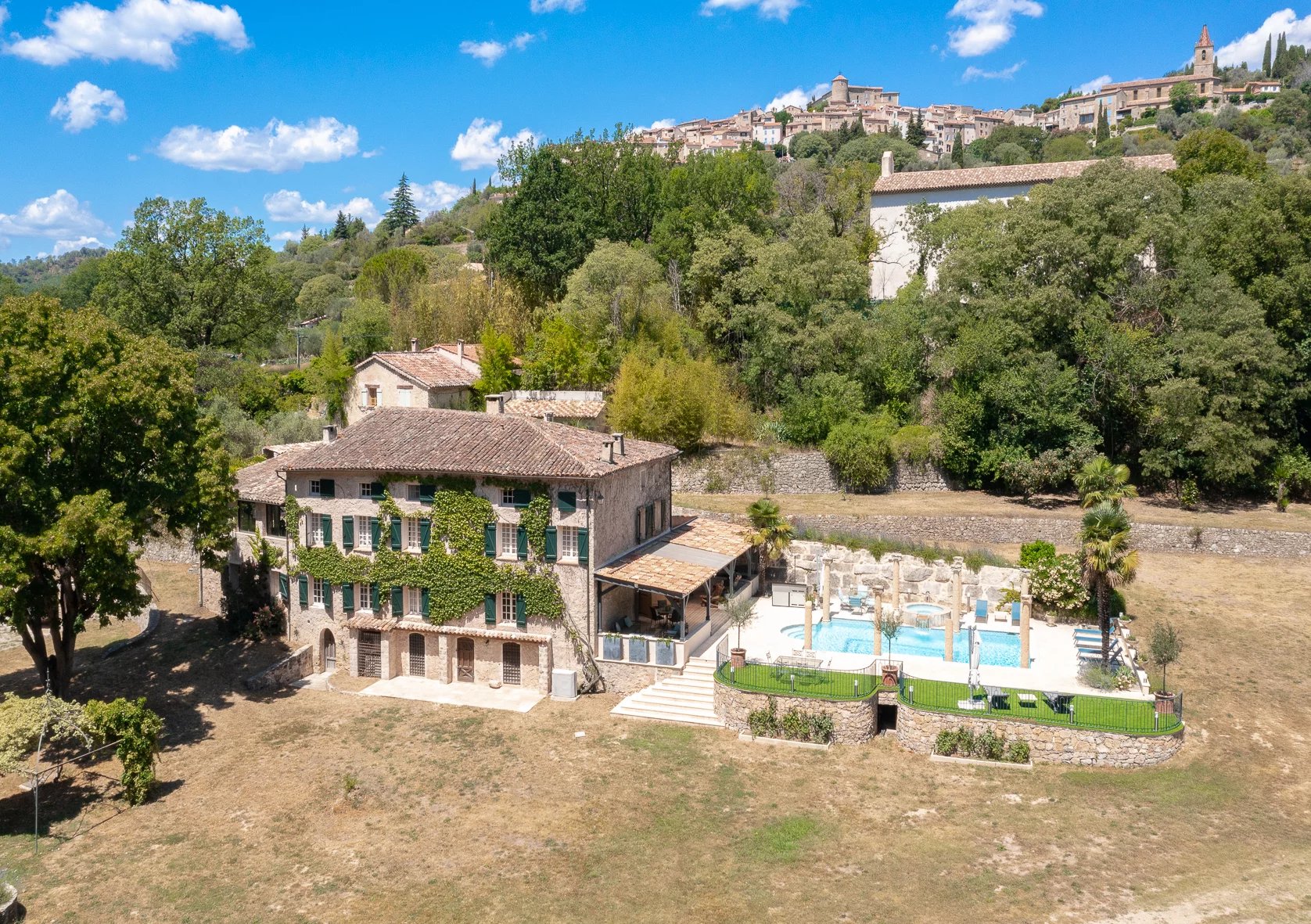 Magnificent 14th century property with pool  - Callian