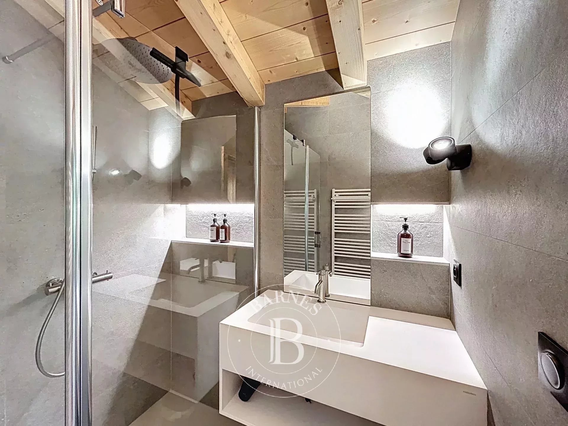 Photo of Châtel – Exceptional Chalet – 230 sqm – Sleeps 10 – Spa, Sauna & Stunning Views