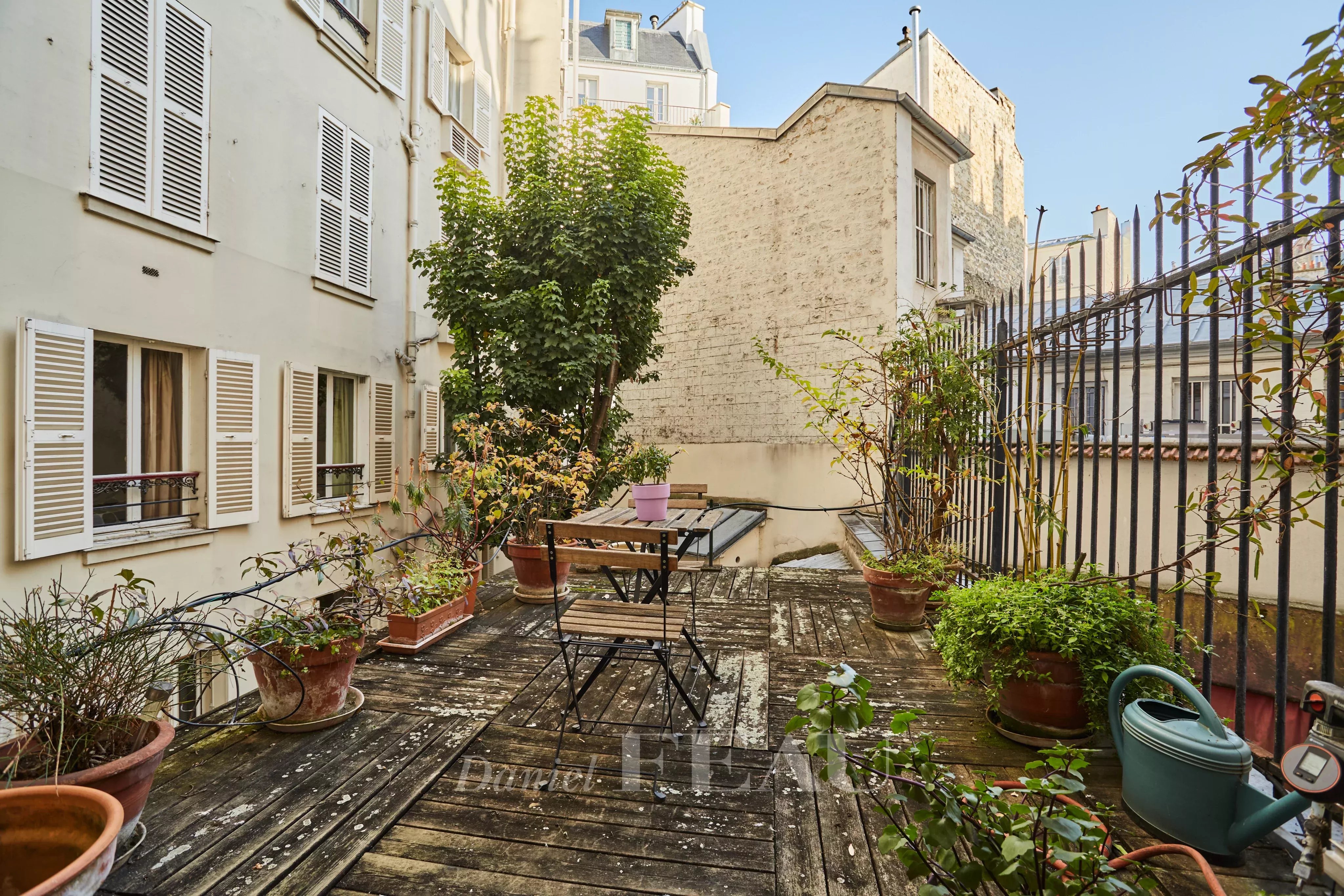 Sale Apartment Paris 16th