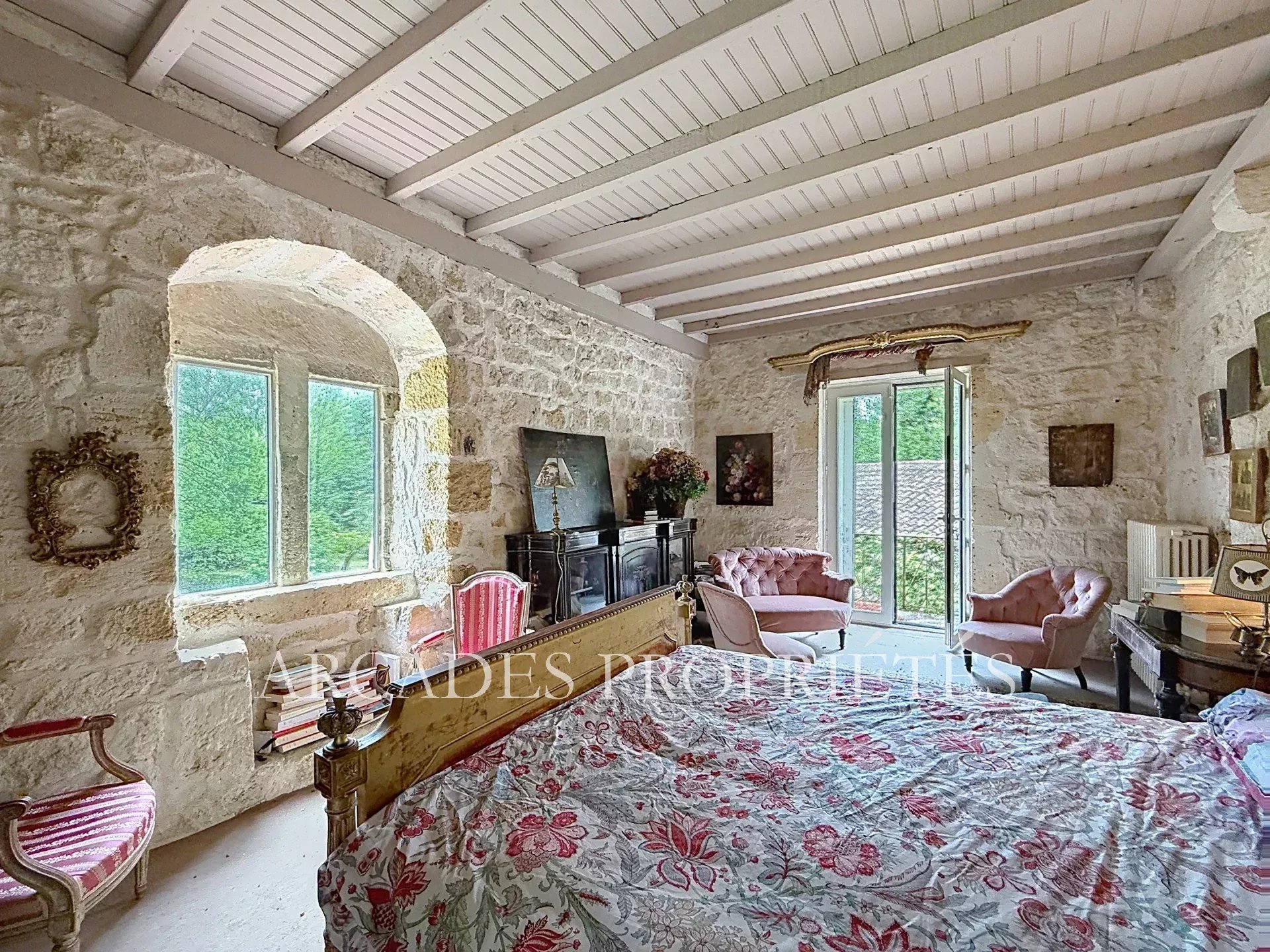 Sale Property Frontenac