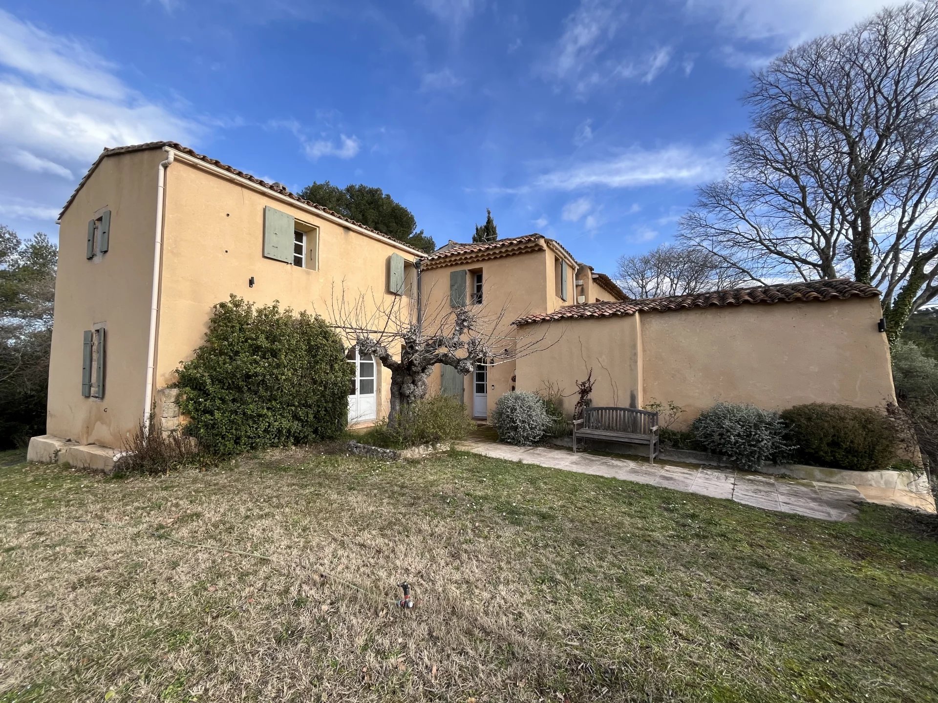 Mas ancien - sud d'Aix en Provence