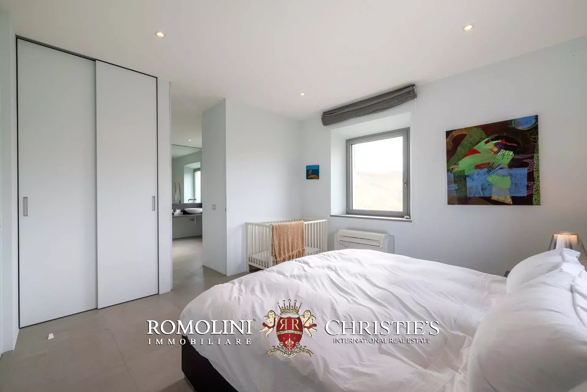 7 Bedroom Villa/Townhouse's Image 113