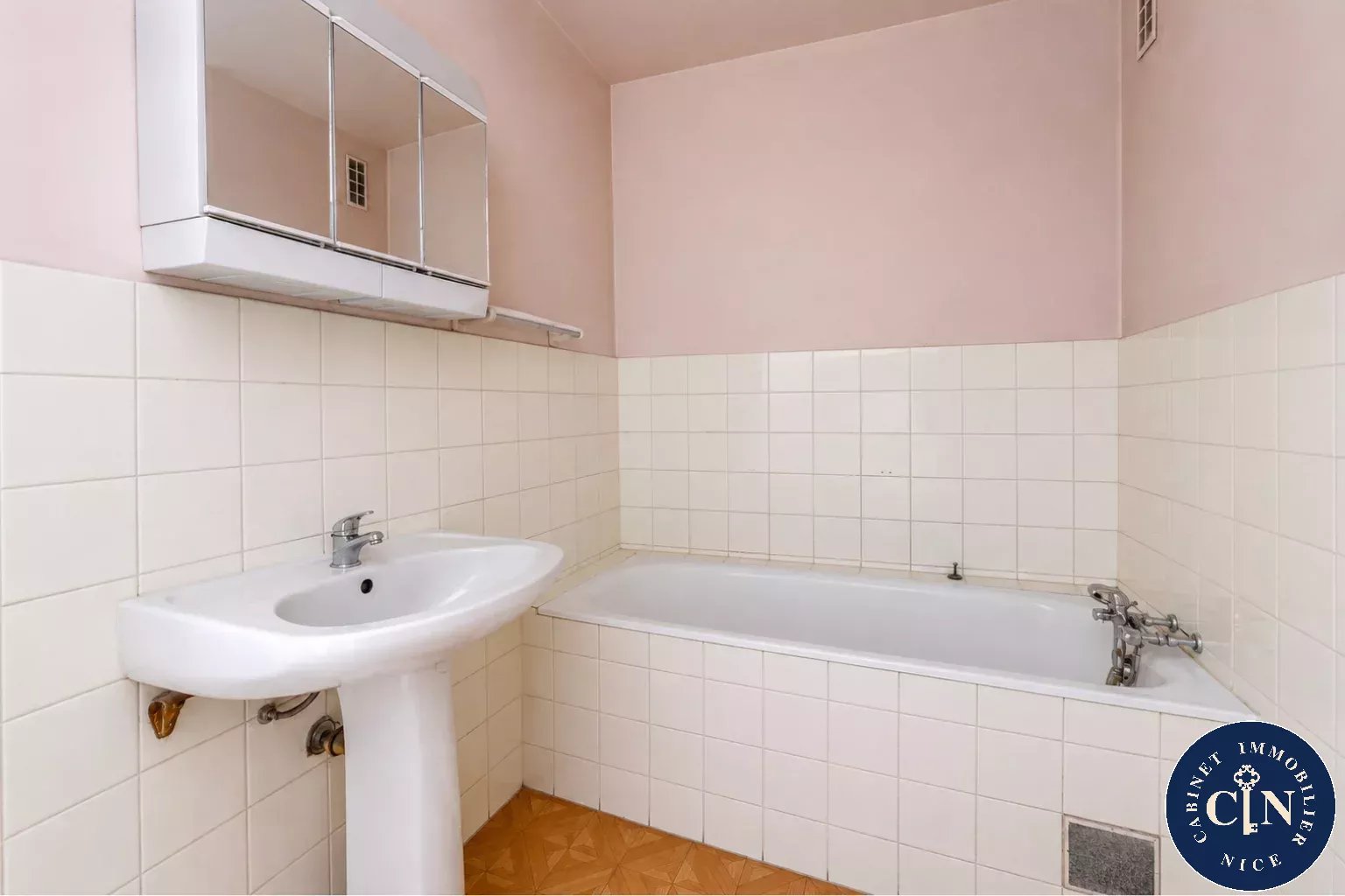 4 pièces 73,6 m² - Traversant, deux balcons - Nice Saint Augustin — photo 8