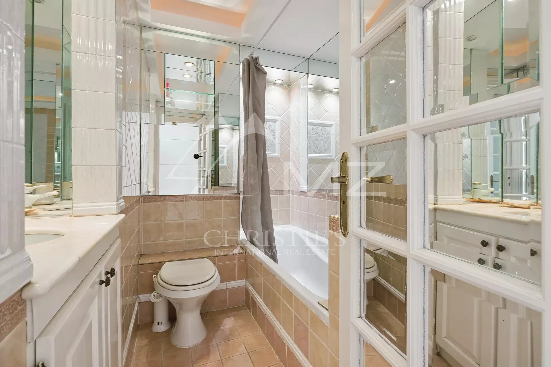 2 Bedroom Apartment/Flat's Image 9