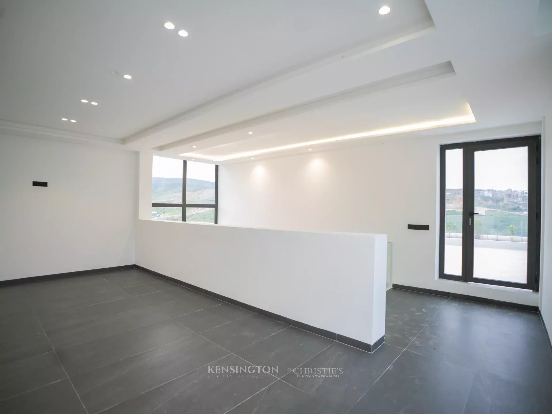 4 Bedroom Villa/Townhouse's Image 52