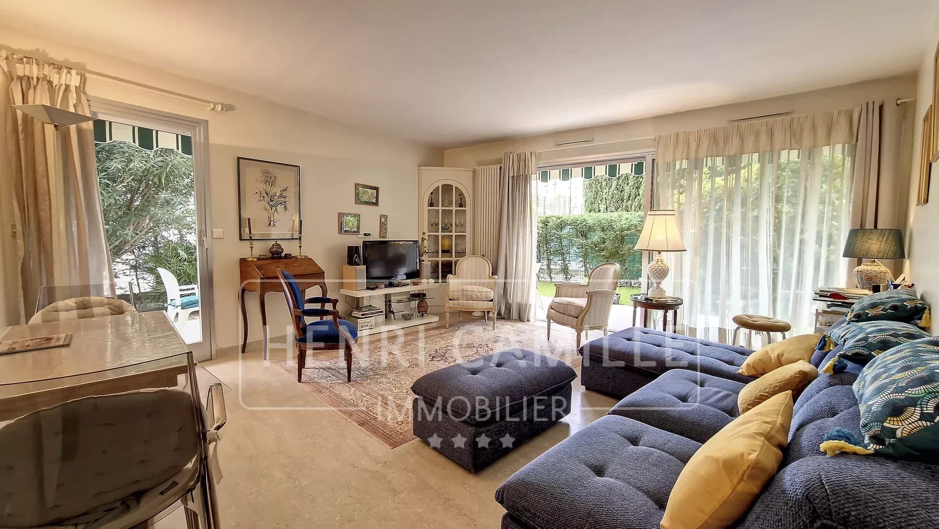 Agence immobilière de 