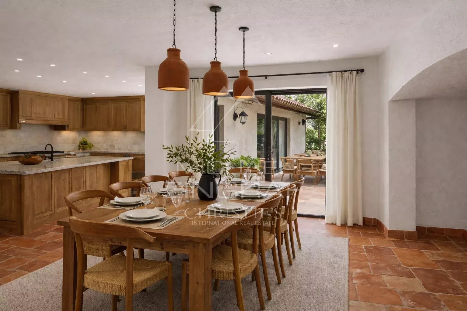 7 Bedroom Villa/Townhouse's Image 10
