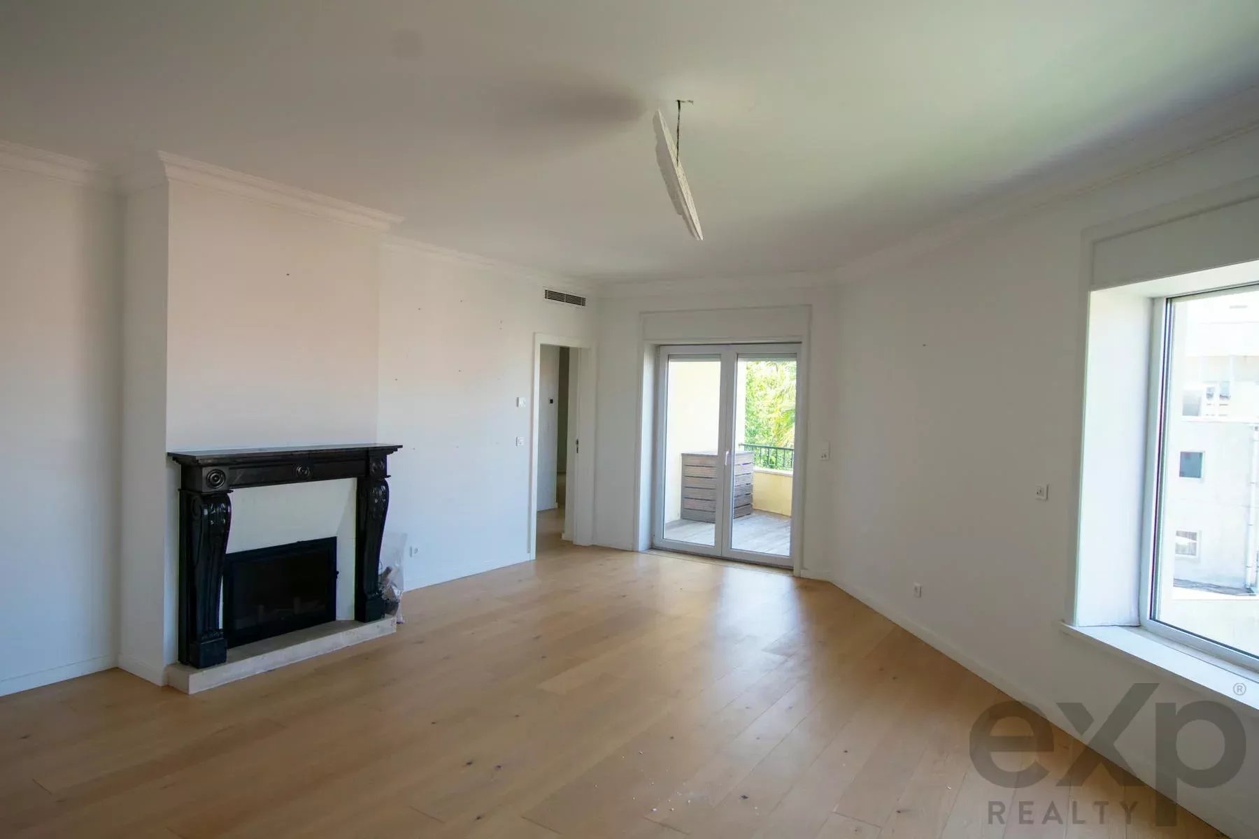 Penthouse Luxury with Sea & Harbour Views in Prime Estoril 85996079 image 22