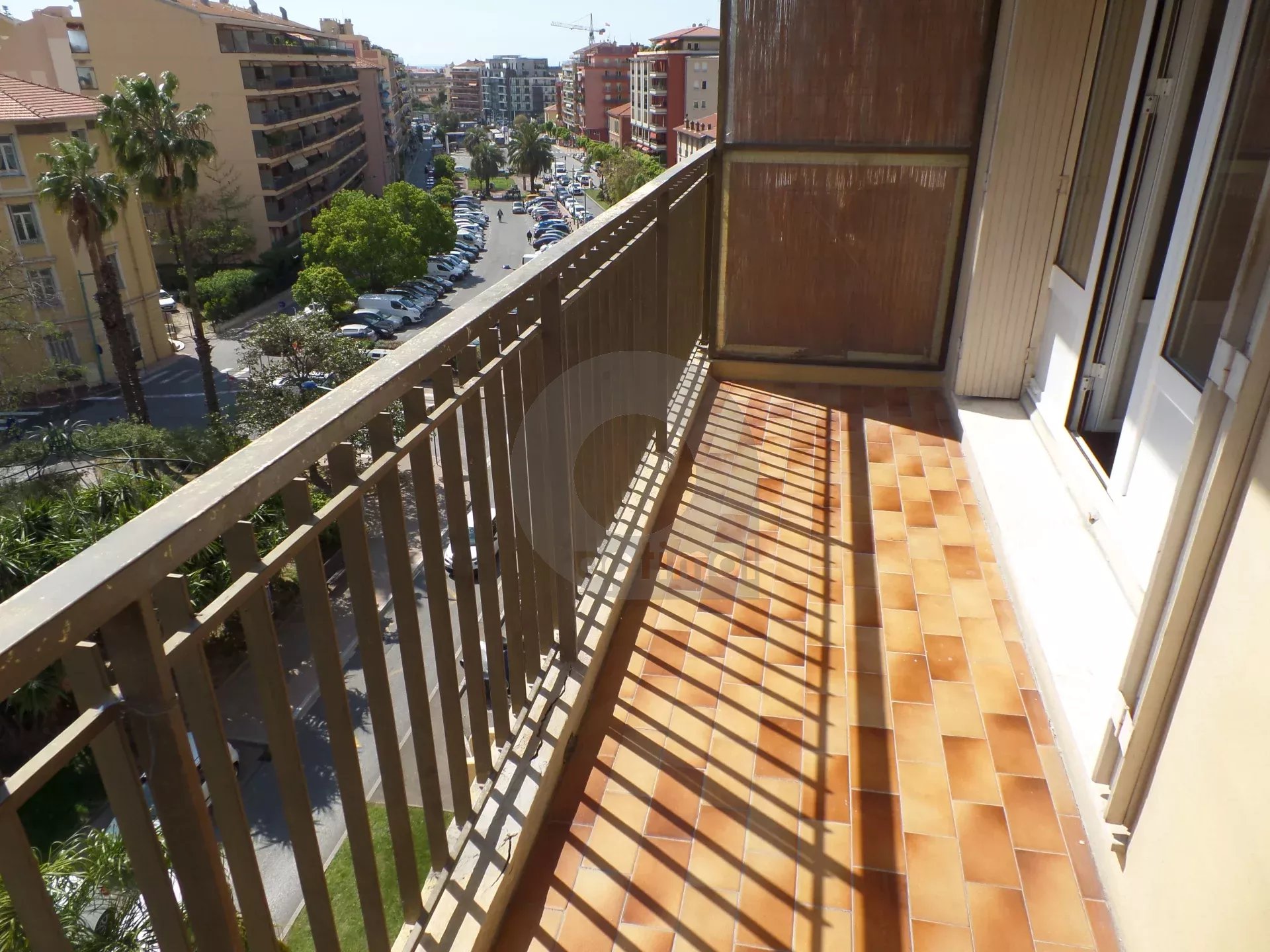 LOCATION MEUBLEE A L'ANNEE