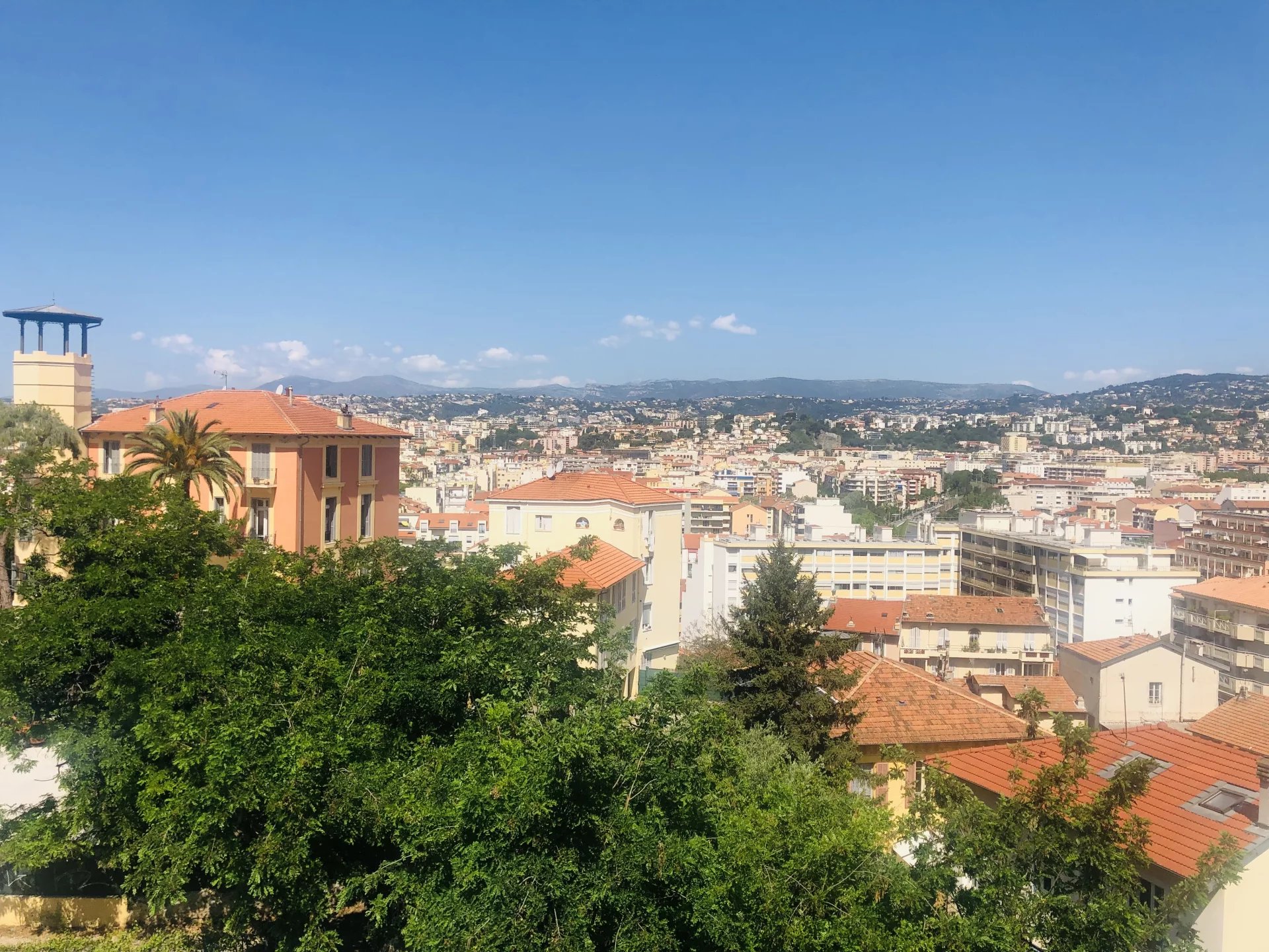 Bas Mont Boron :  beau 3 Pièces avec balcon et parking