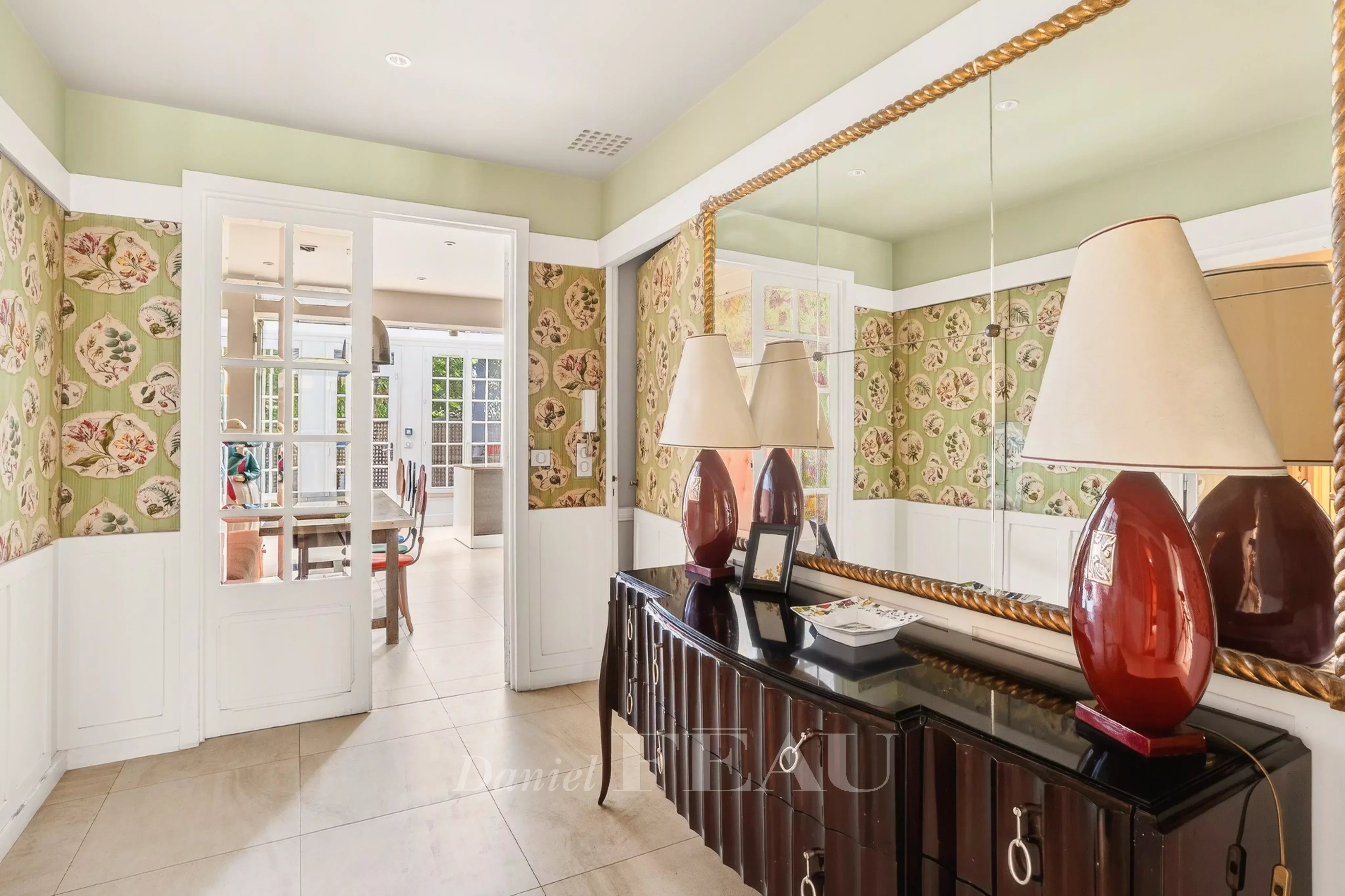 Sale Apartment Garches
