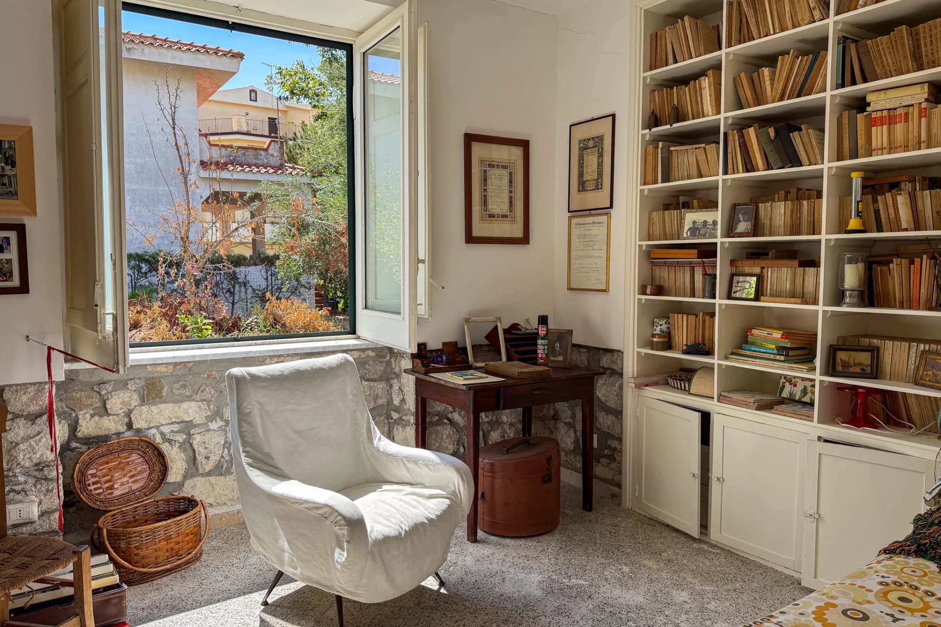 House in Scillato - Image 4