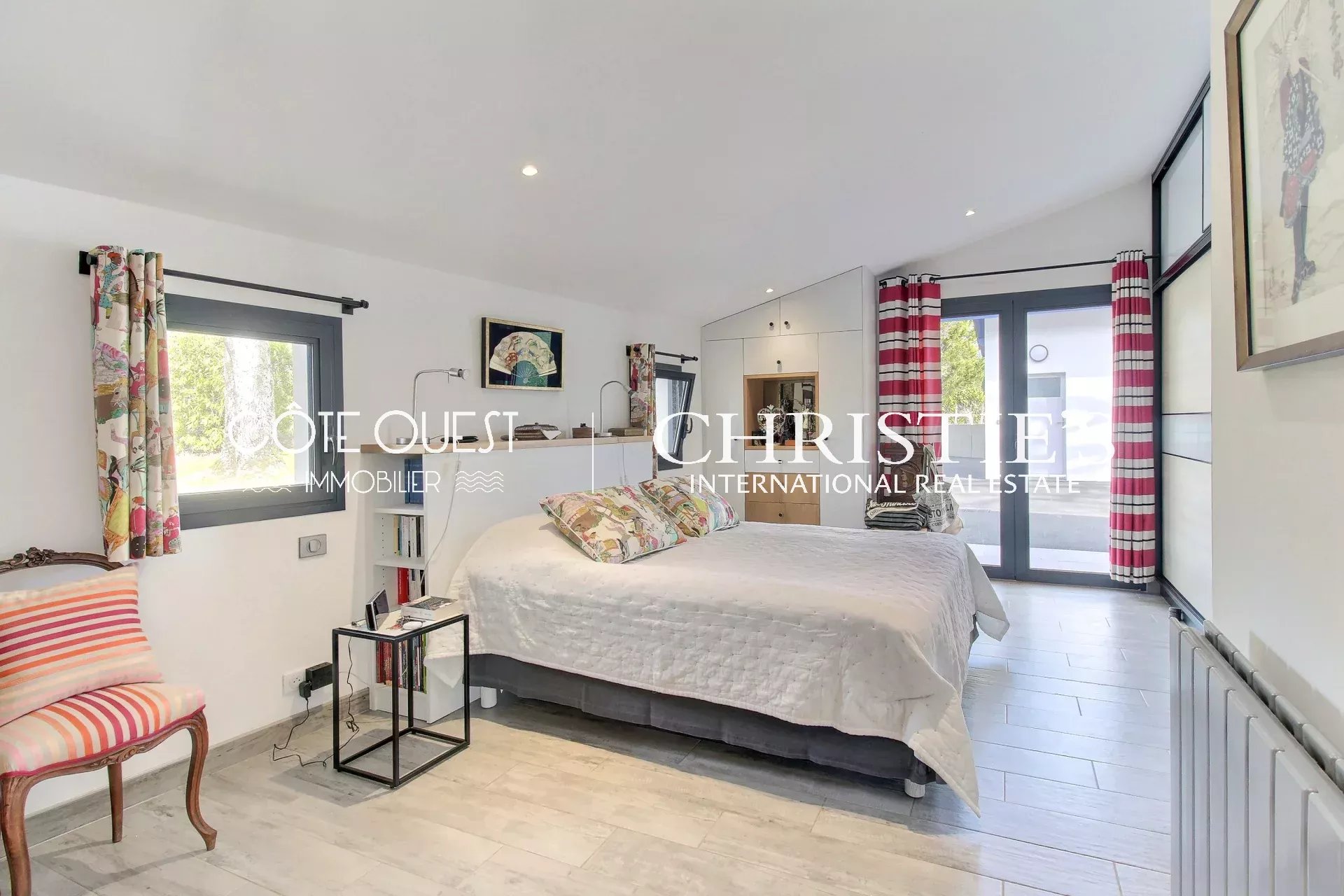 4 Bedroom Villa/Townhouse's Image 9