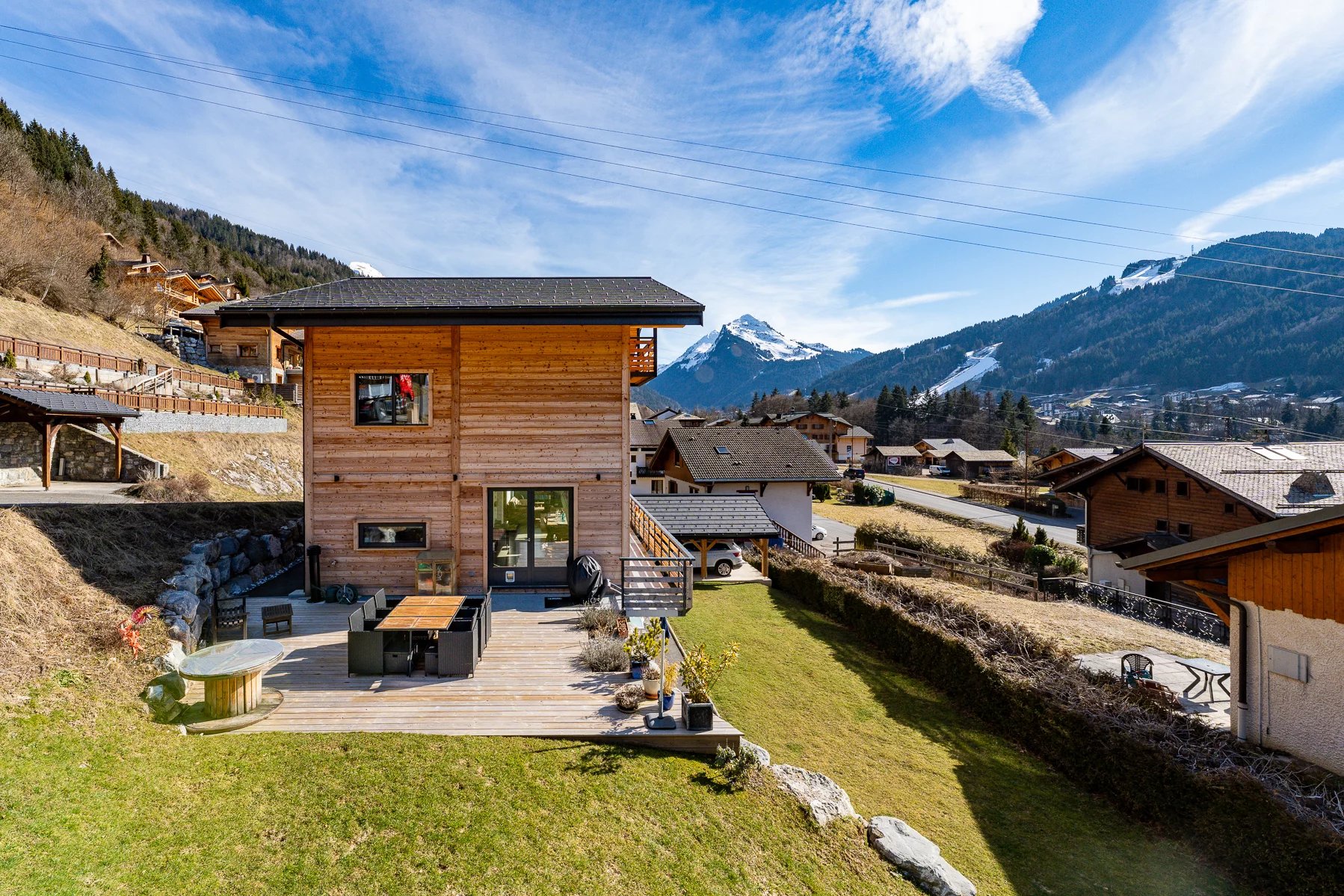 Photo of MONTRIOND – Modern 6-bedroom chalet with panoramic views and A rating