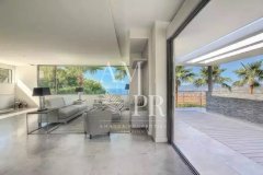 Luxury Designer Villa in Cannes with 180° Sea Views for Sale — photo 4 of 6