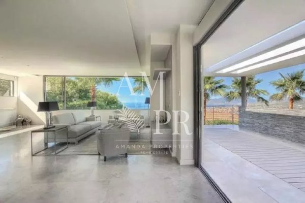 Luxury Designer Villa in Cannes with 180° Sea Views for Sale — photo 4