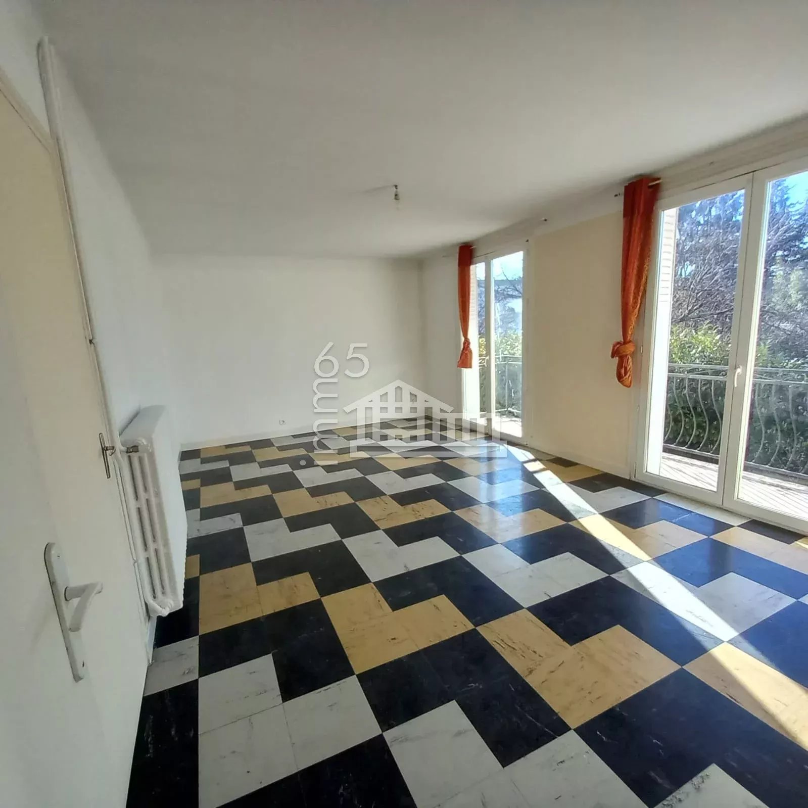 Appartement dans maison individuelle