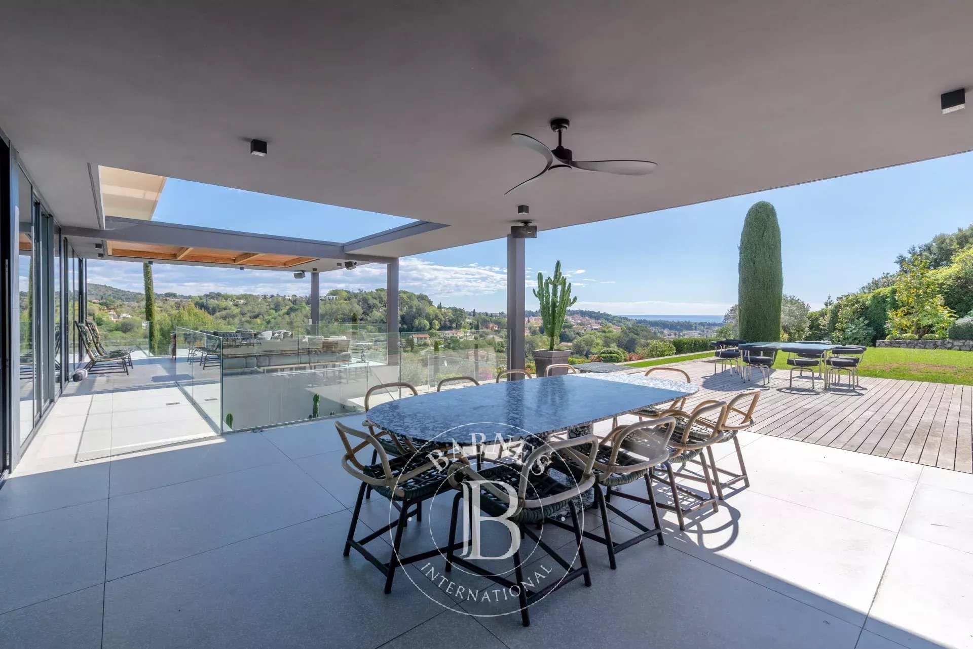 Entre Cannes et Nice - Domaine fermé - Contemporaine d’exception - Vue mer - picture 9