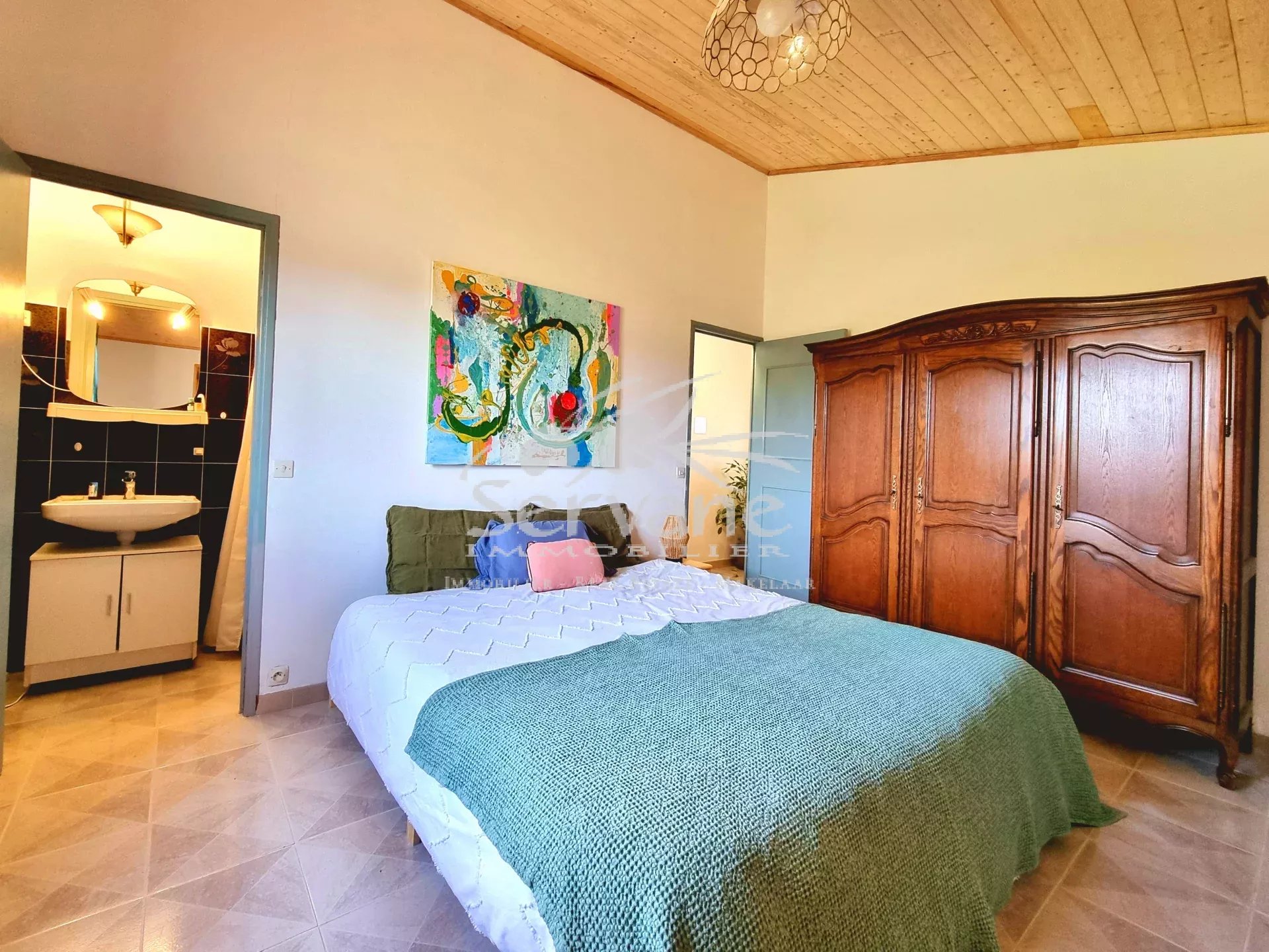 LORGUES VILLA T4 SUR 3220 m²