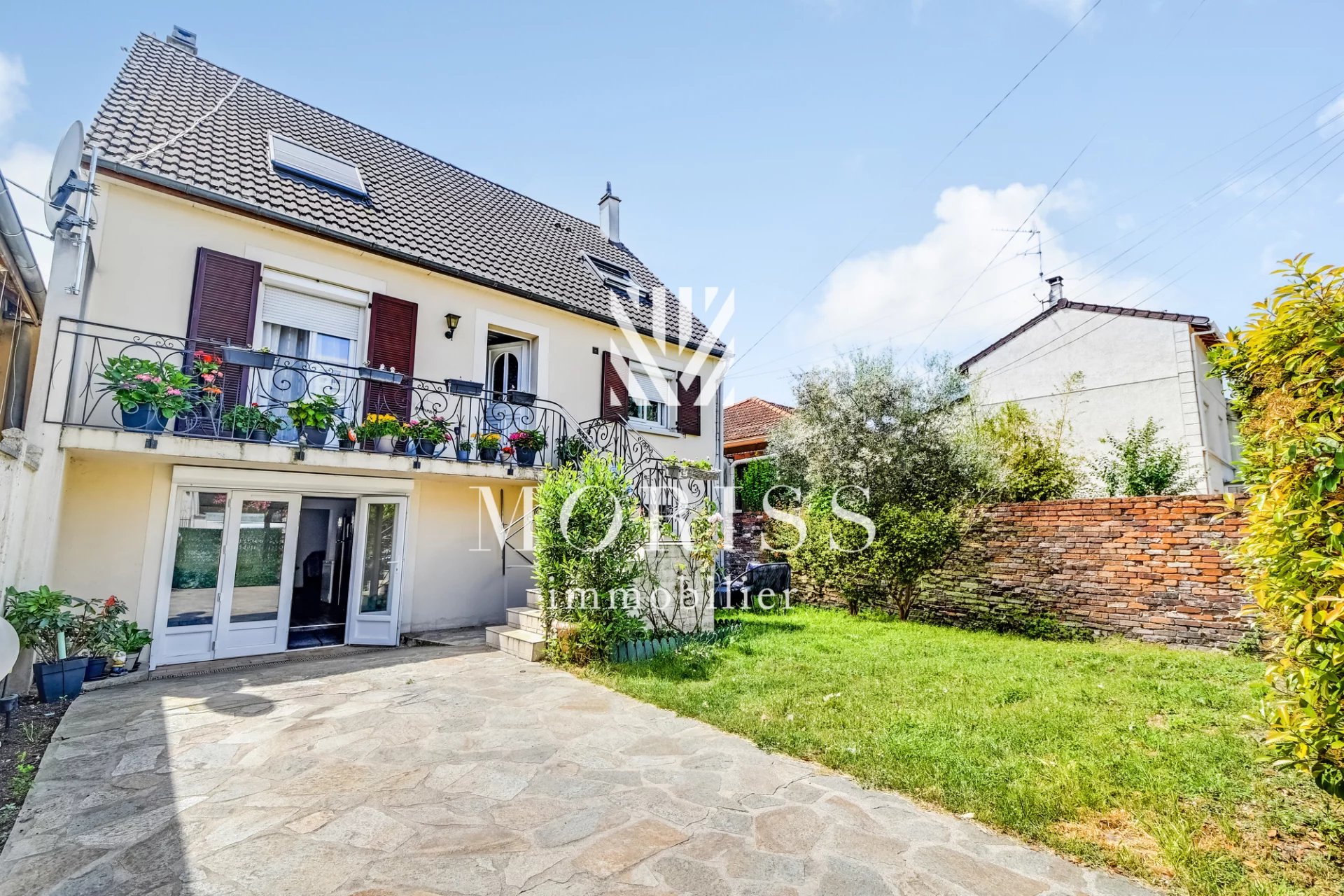 MAISON FAMILIALE / 5 PIÈCES / JARDIN / R+2 / RUE JACQUES VACHÉ 9 - Image 1