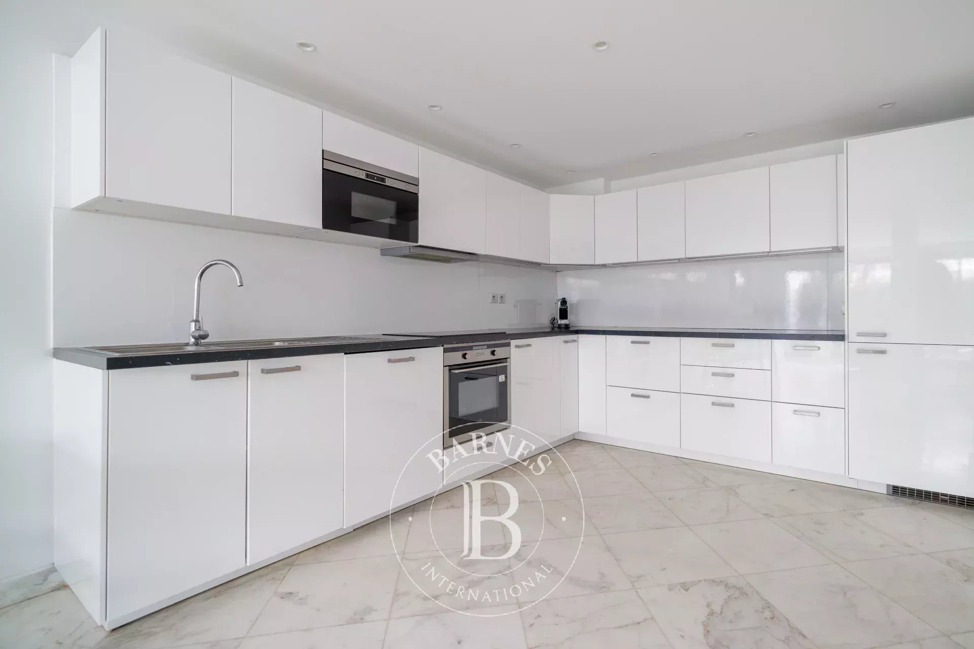 Daire Paris 19ème - picture 10