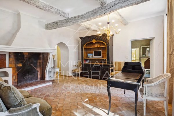 17th-Century Luxury Mas with Olive Grove for Sale in Grasse — photo 7
