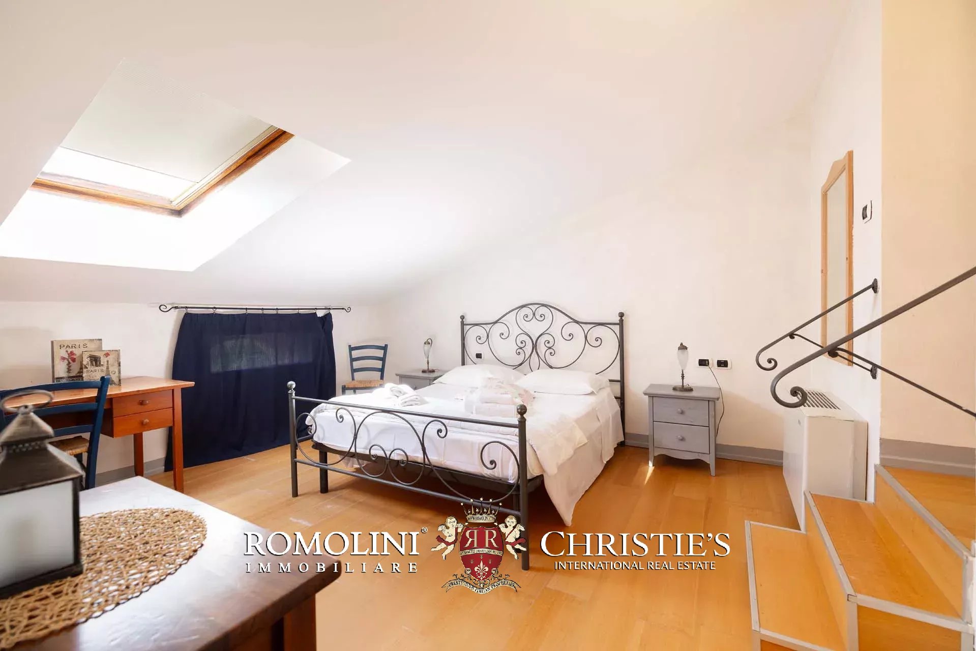 15 Bedroom Villa/Townhouse's Image 75