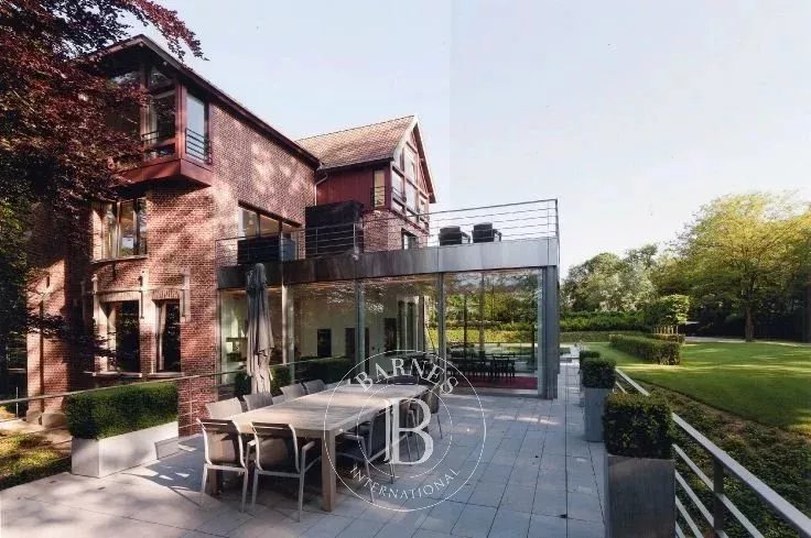 Parc de Wolvendael - 5 bedroom villa + swimming pool + garden + terraces + cinema + garage