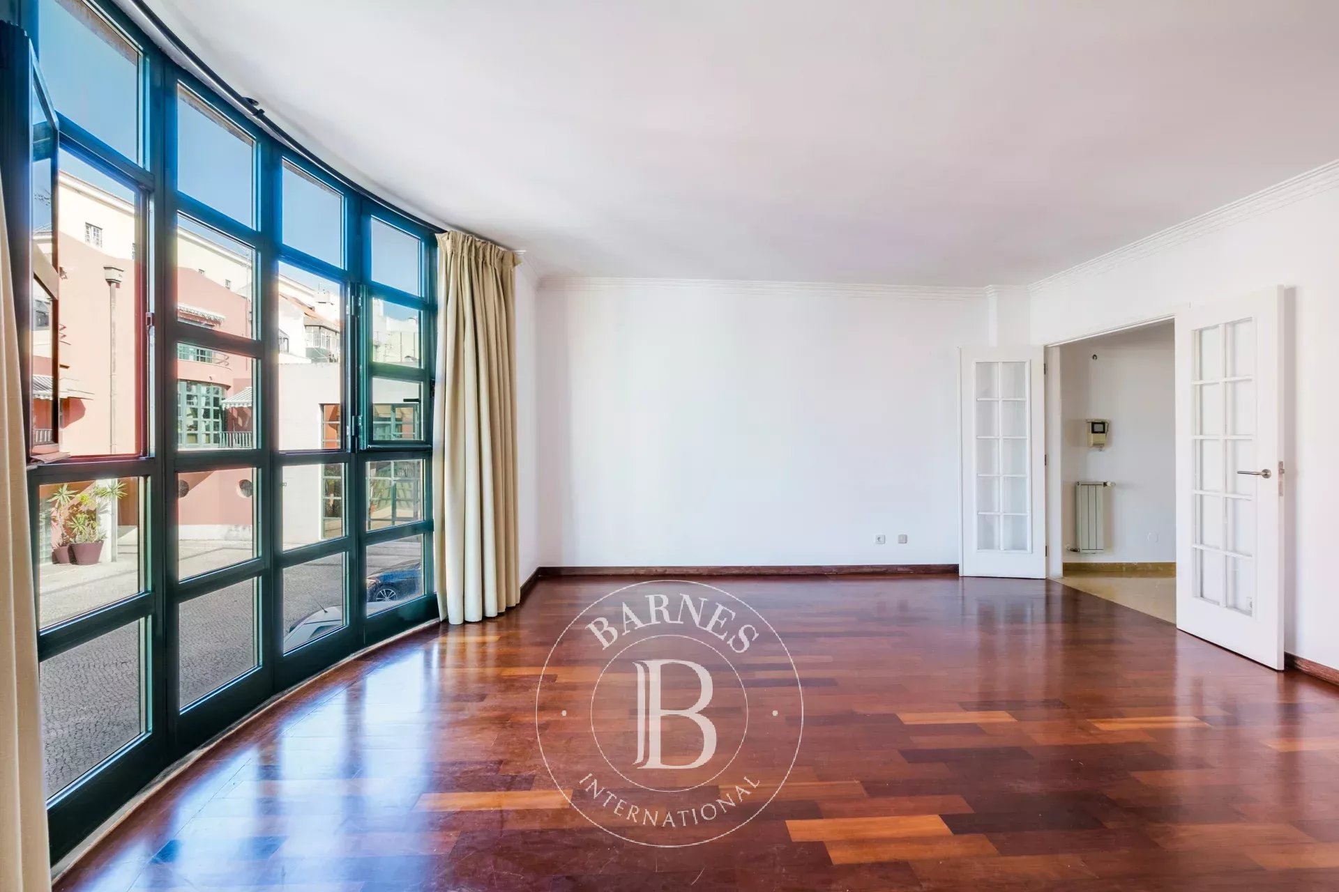 Family house with river view Family house with river view