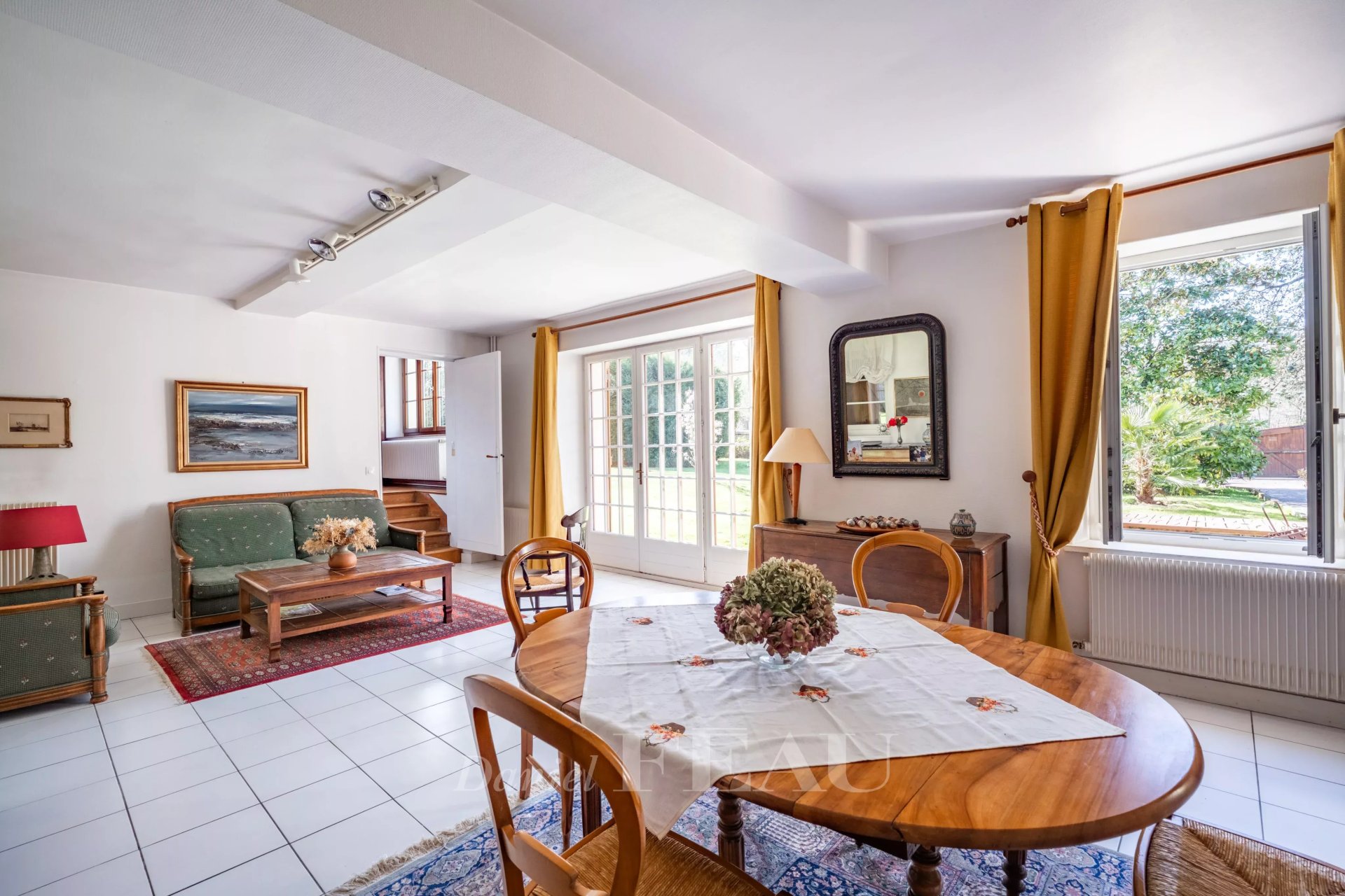 5 Bedroom Villa/Townhouse's Image 4