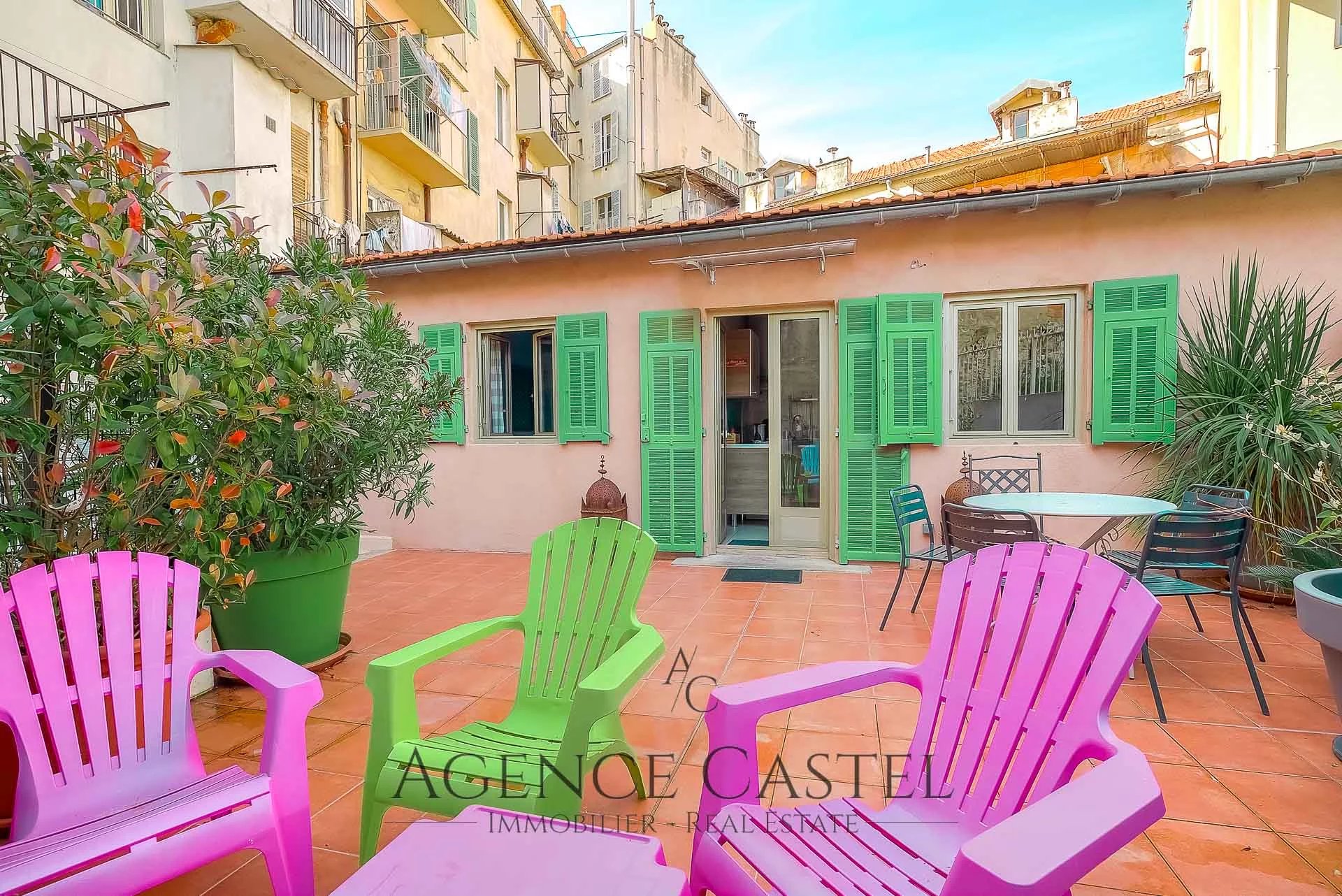 NICE LE PORT - MAISON AVEC TERRASSE DE 40M2