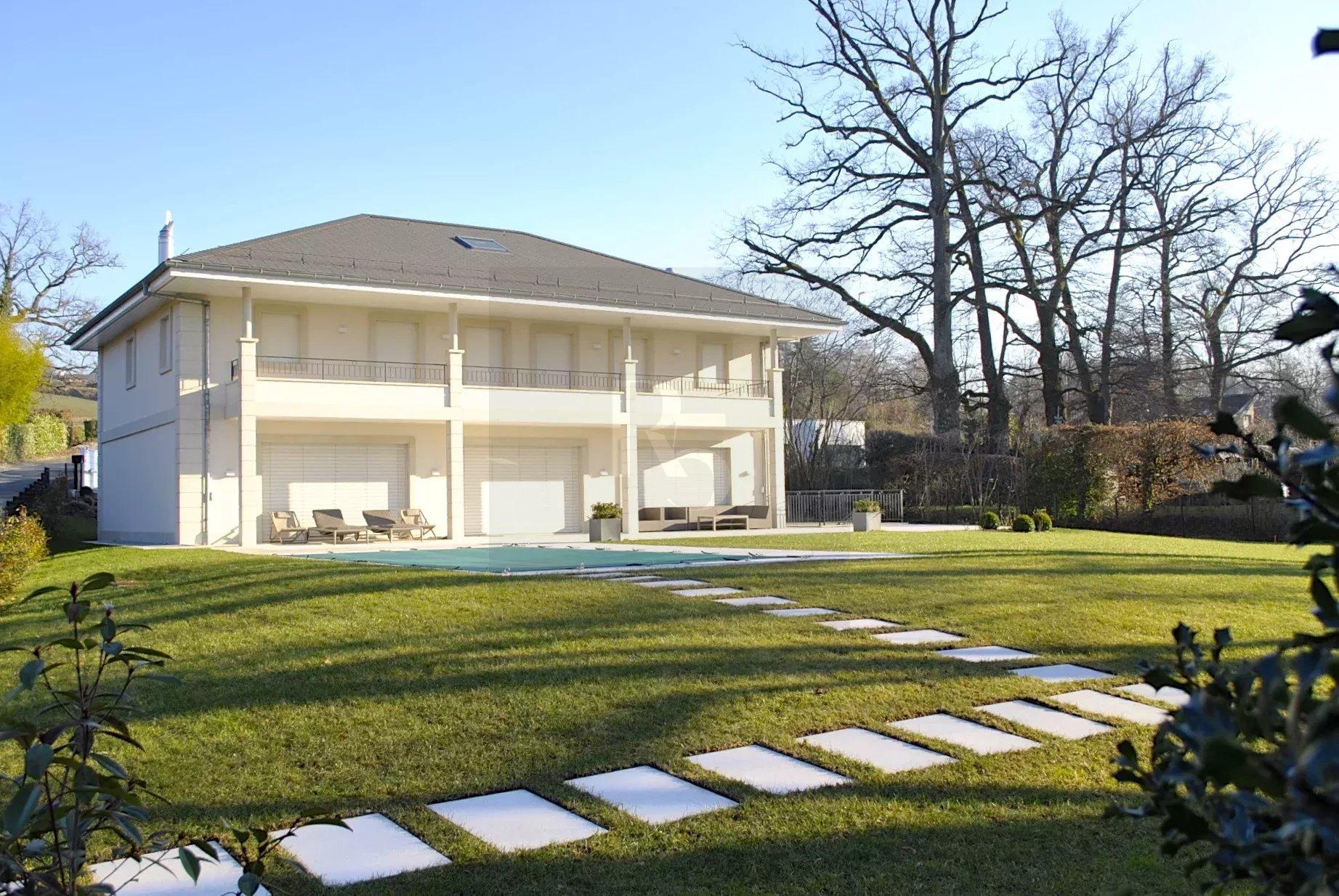 Luxury detached villa in Hermance — photo 1