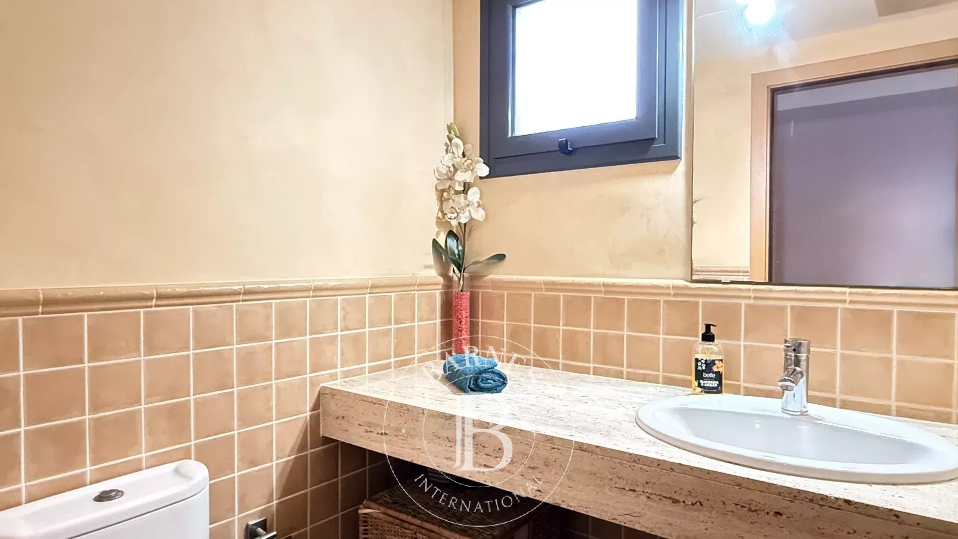 Charming semi-detached house in the heart of Sant Andreu de Llavaneres - picture 9