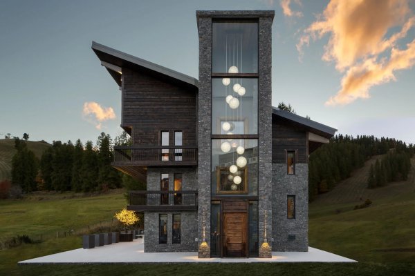 Luxury Alpine Villa Valberg | 7-Bed Family Estate with Spa & Ski Room — photo 2