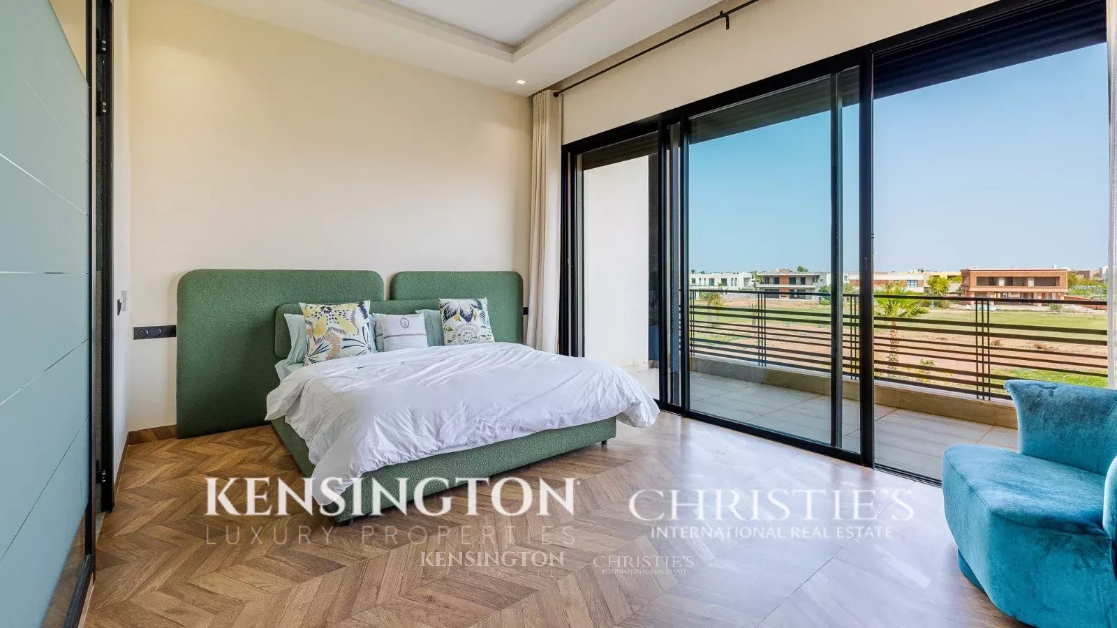 4 Bedroom Villa/Townhouse's Image 12