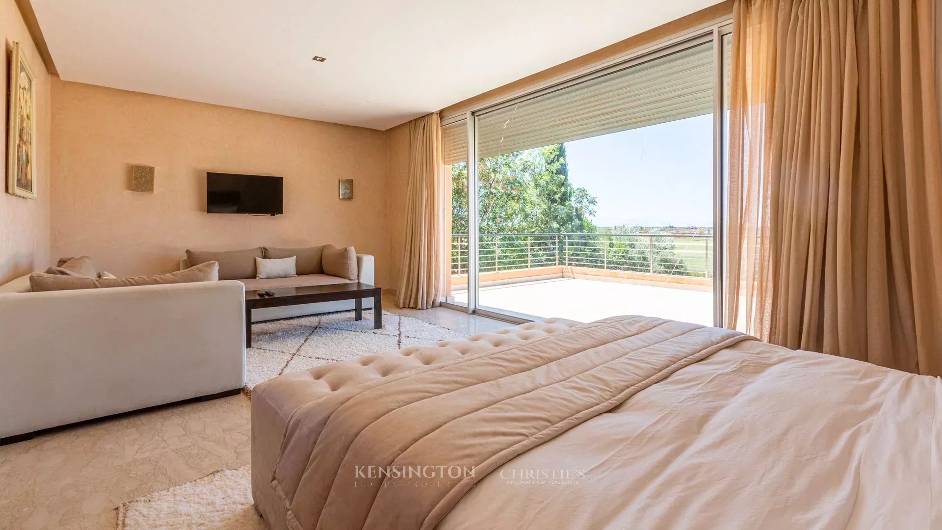 4 Bedroom Villa/Townhouse's Image 15