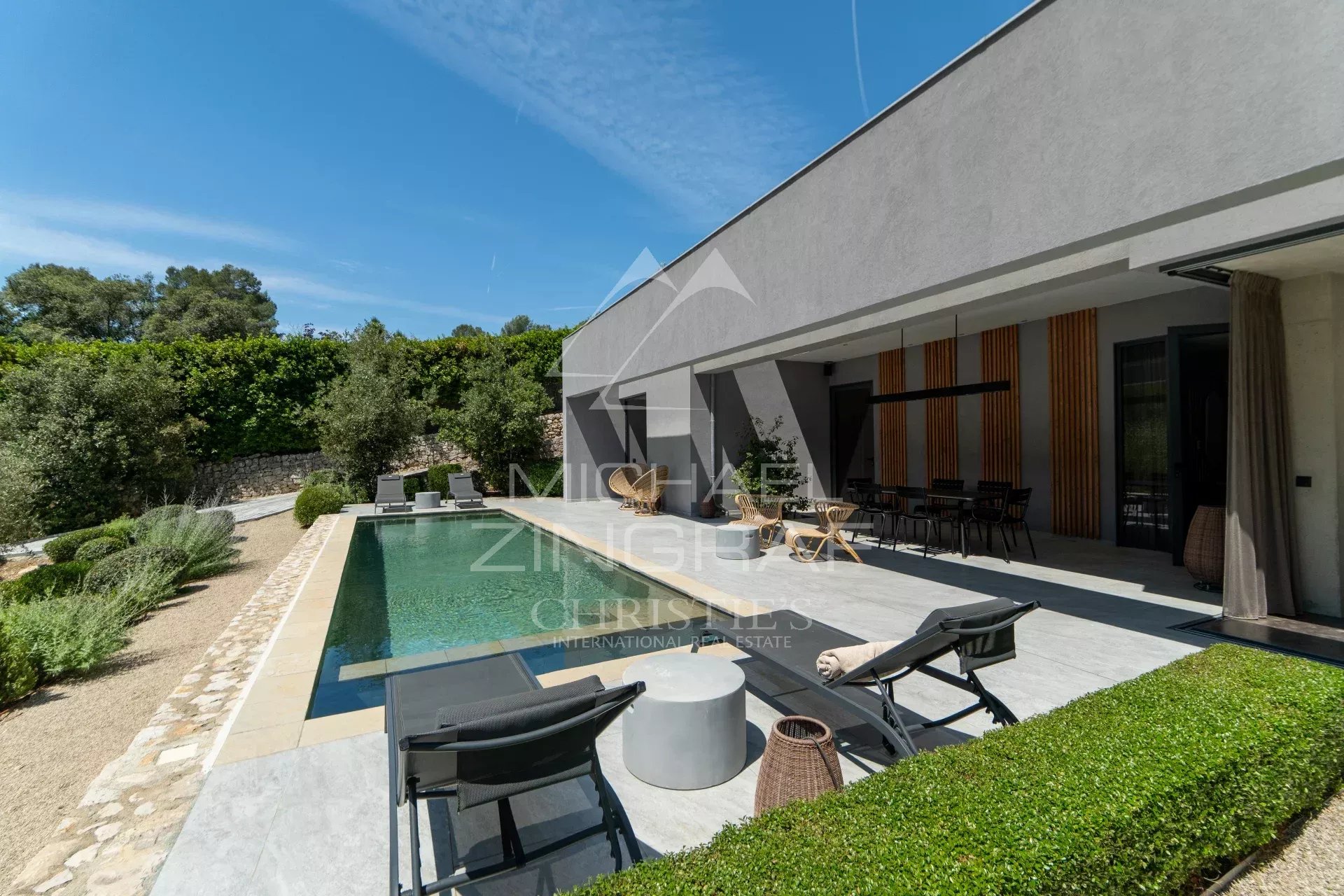 4 Bedroom Villa/Townhouse's Image 11