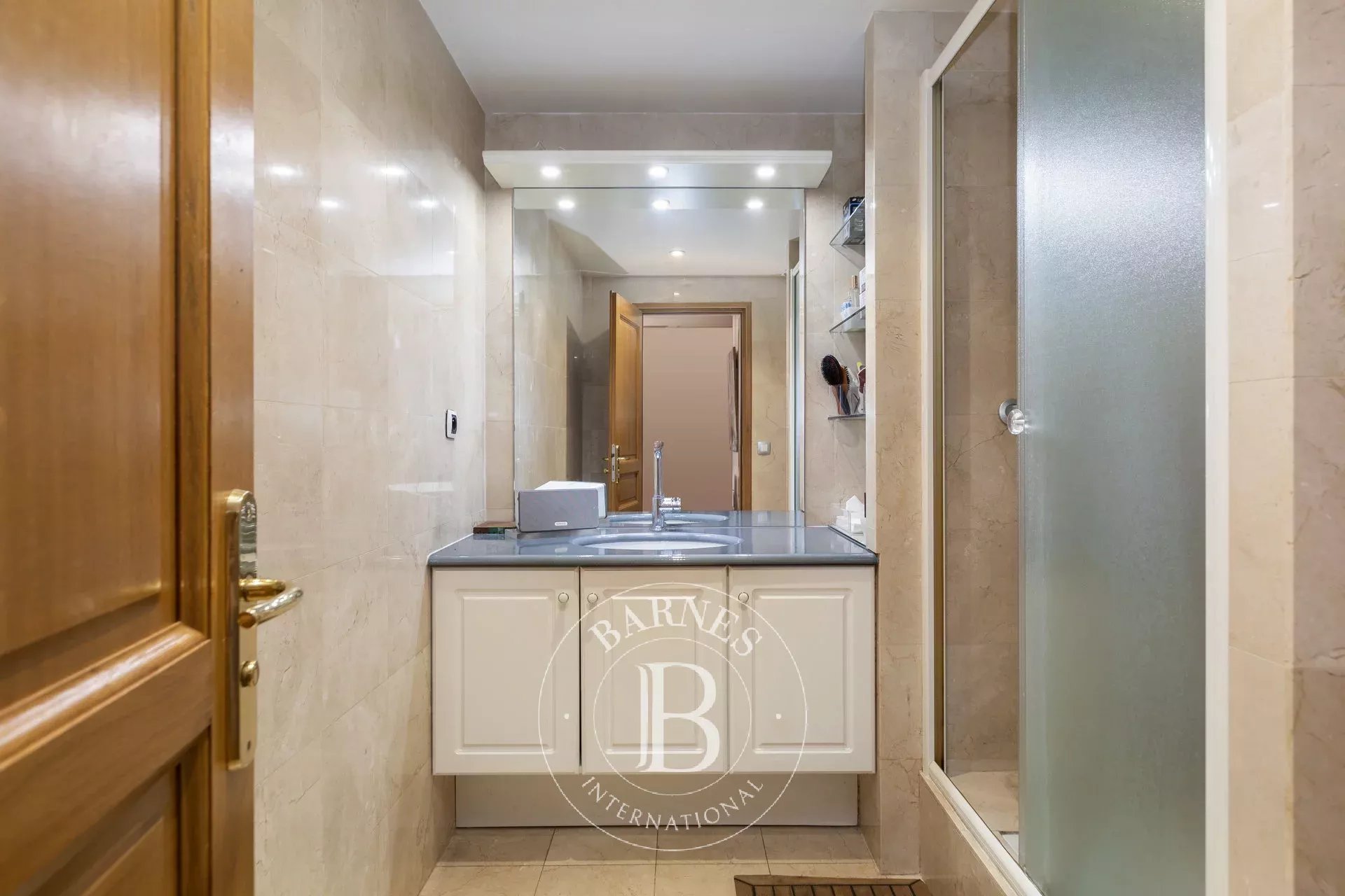 Daire Paris 8ème - picture 11