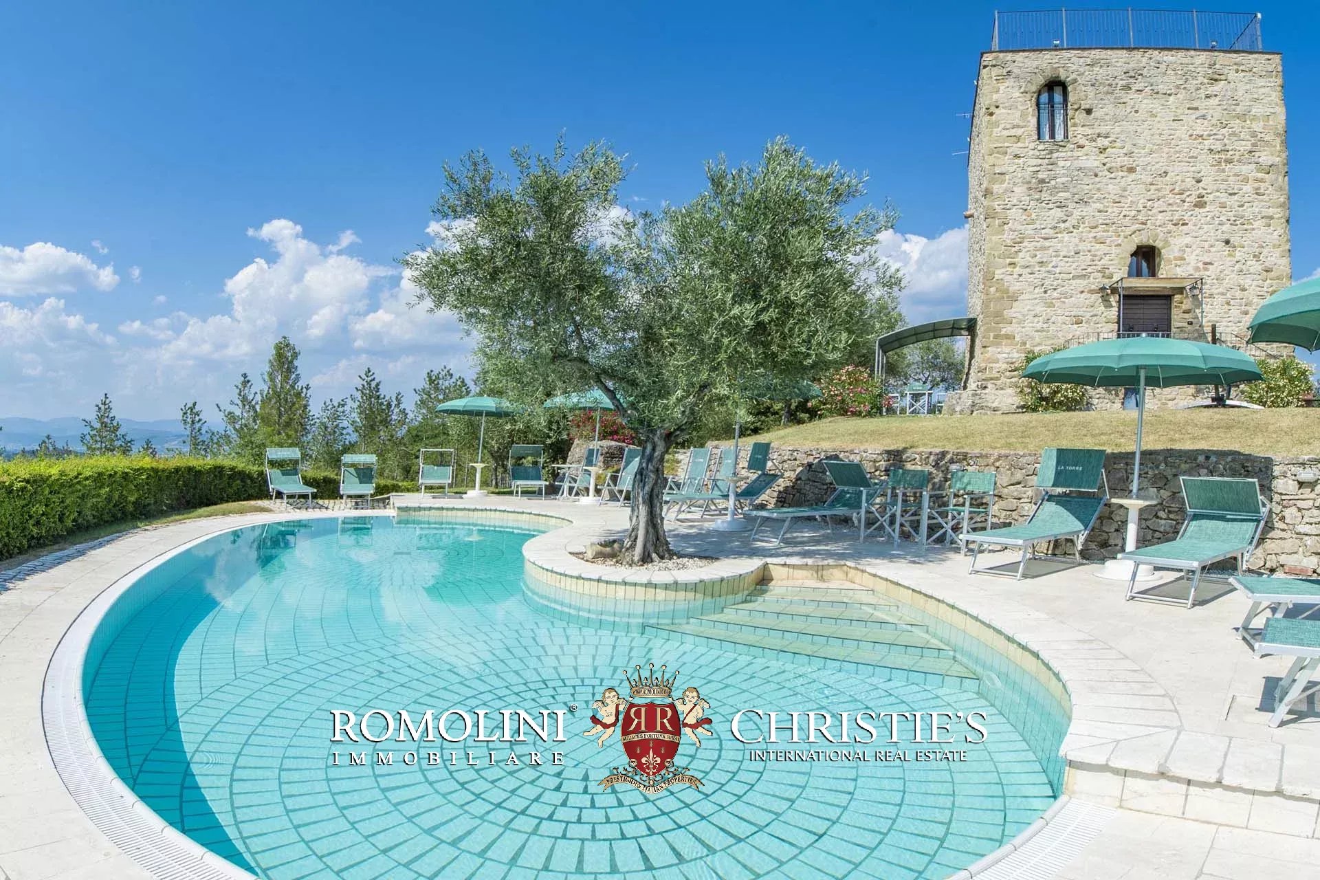 10 Bedroom Villa/Townhouse's Image 28