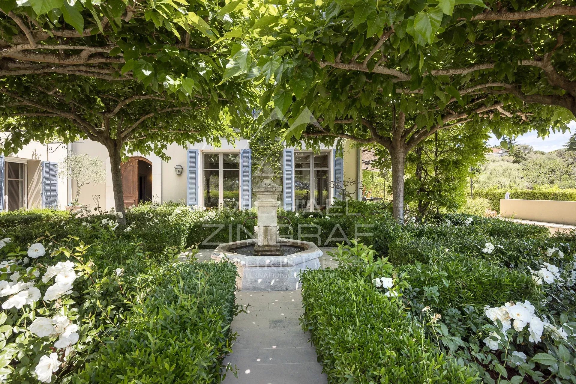 7 Bedroom Villa/Townhouse's Image 4