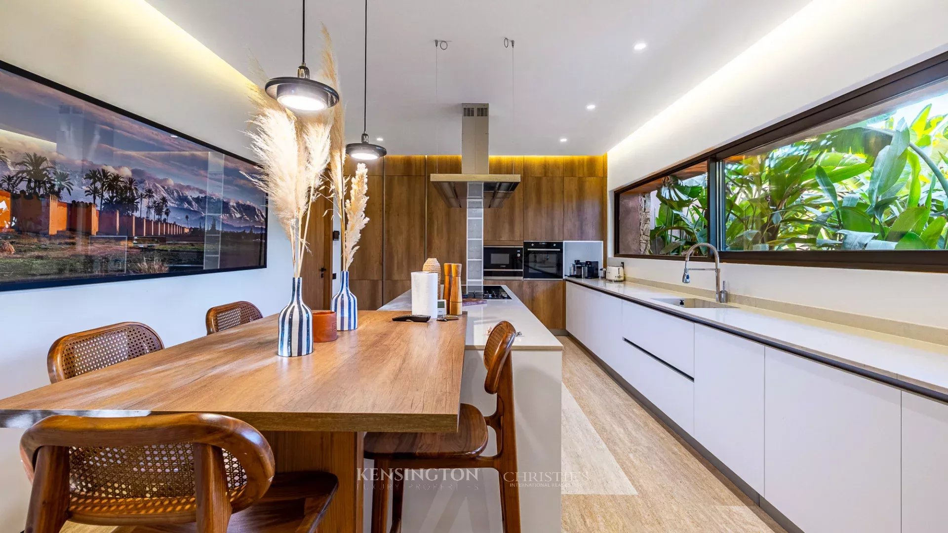 6 Bedroom Villa/Townhouse's Image 10