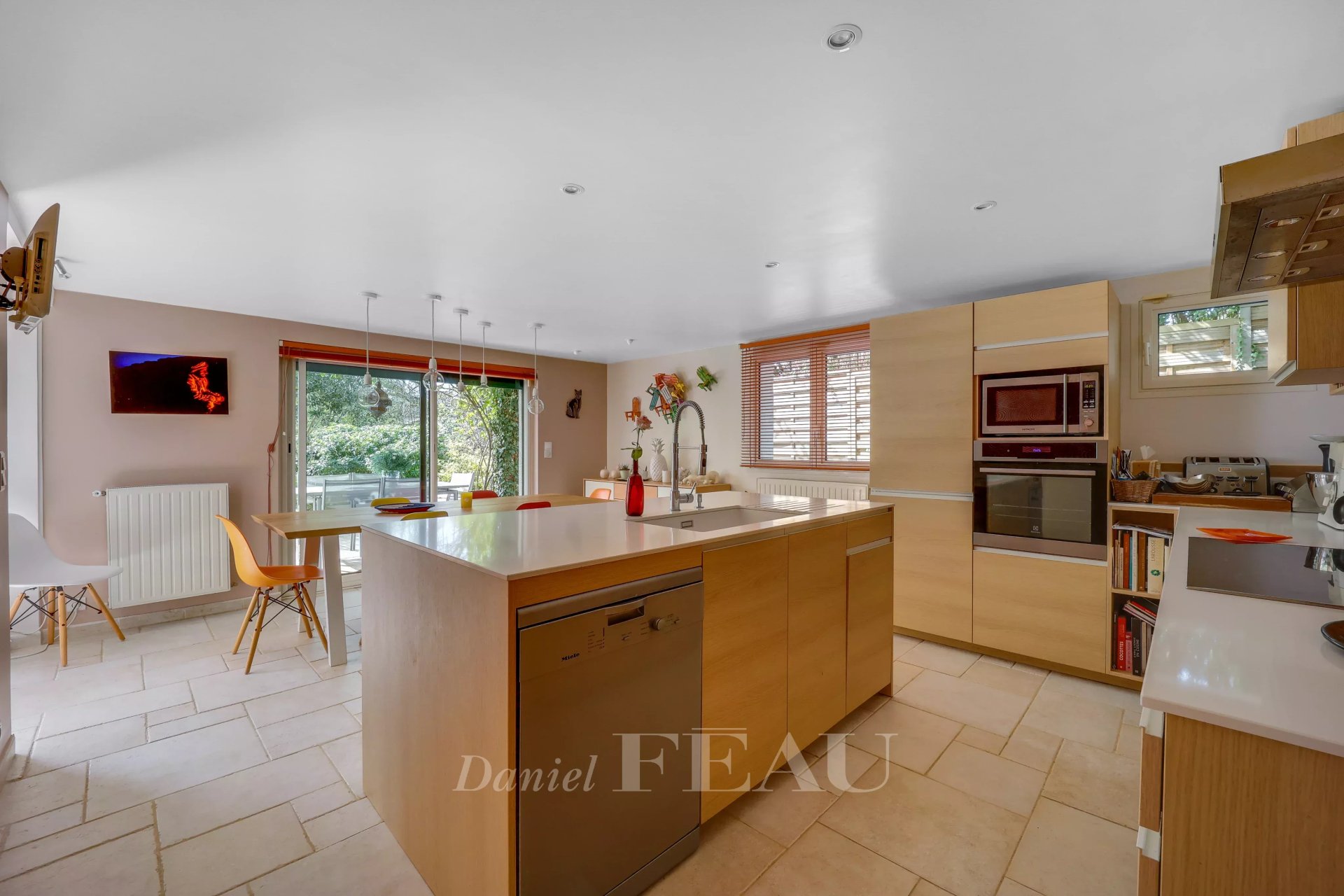 5 Bedroom Villa/Townhouse's Image 5