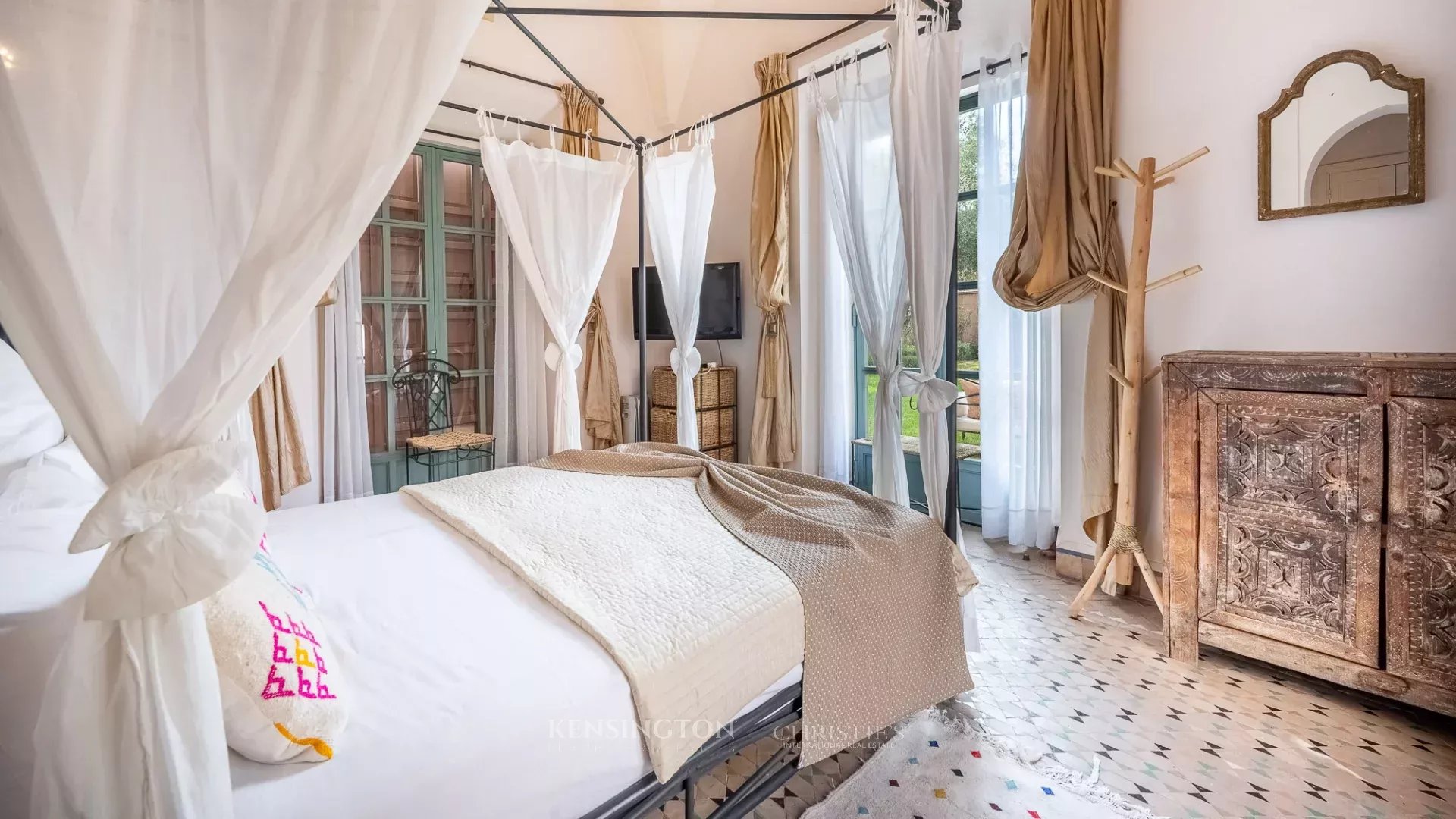 4 Bedroom Villa/Townhouse's Image 15