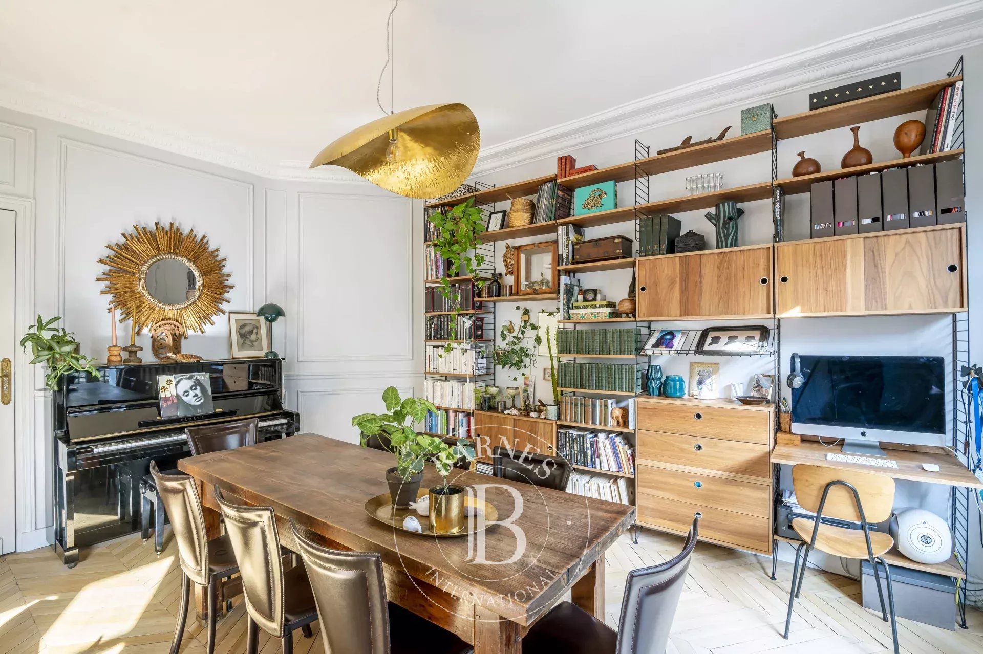 Neuilly - Roule - Pasteur - Old-build 3-bedroom apartment - Large studio - Maid's room - picture 8