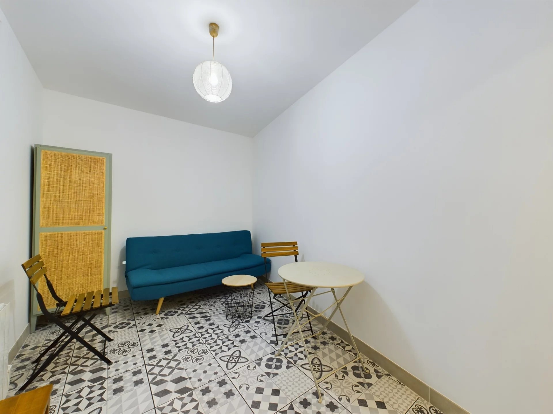 LOCATION STUDIO MEUBLE