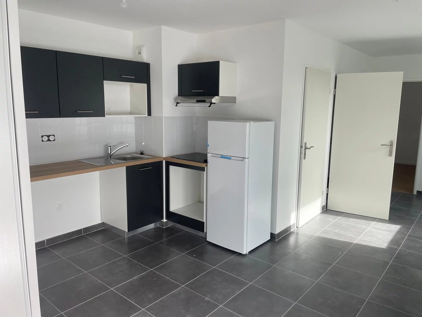 Charmant 3 PIÈCES de 58 m² avec balcon et parking - Photo 3