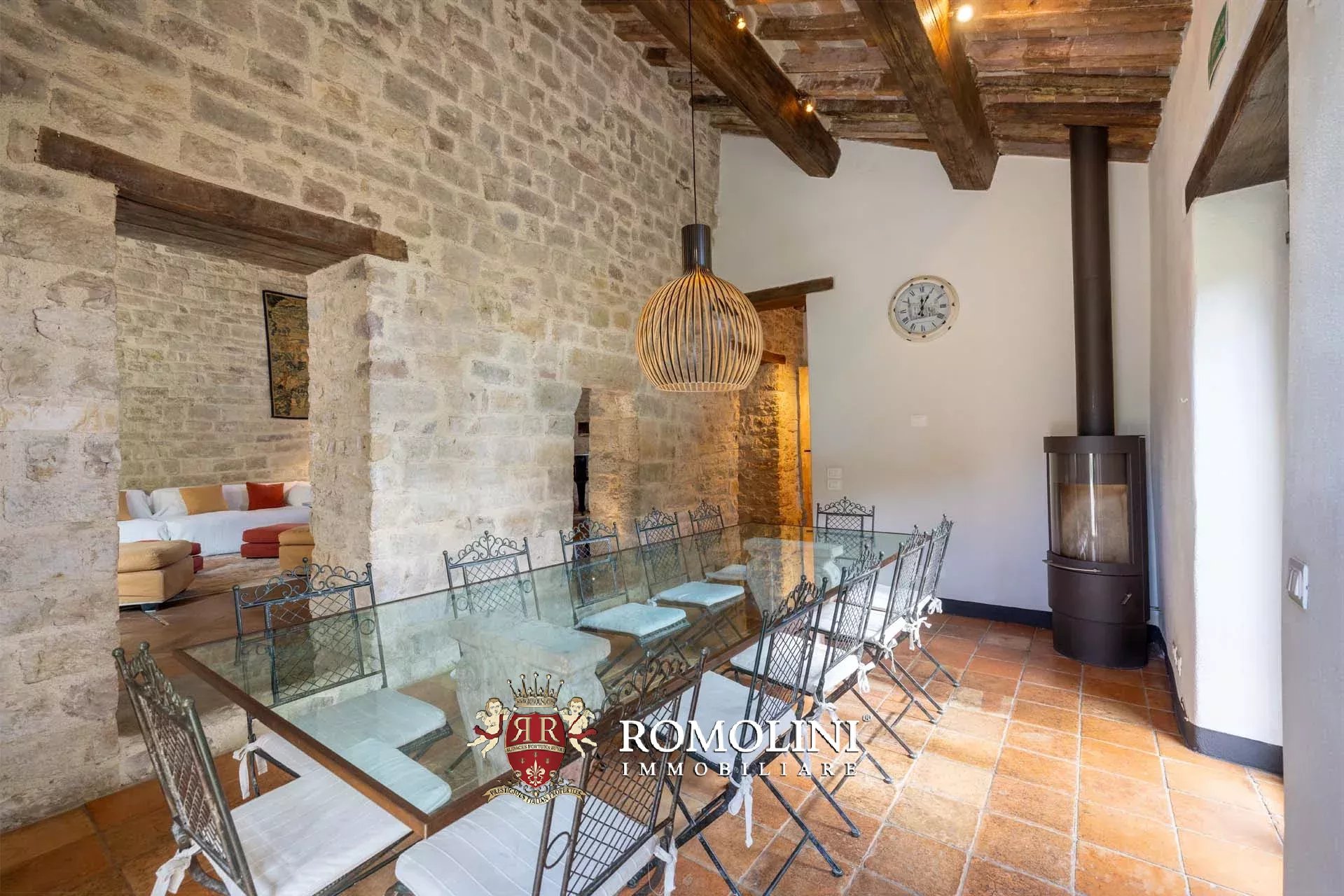8 Bedroom Villa/Townhouse's Image 35