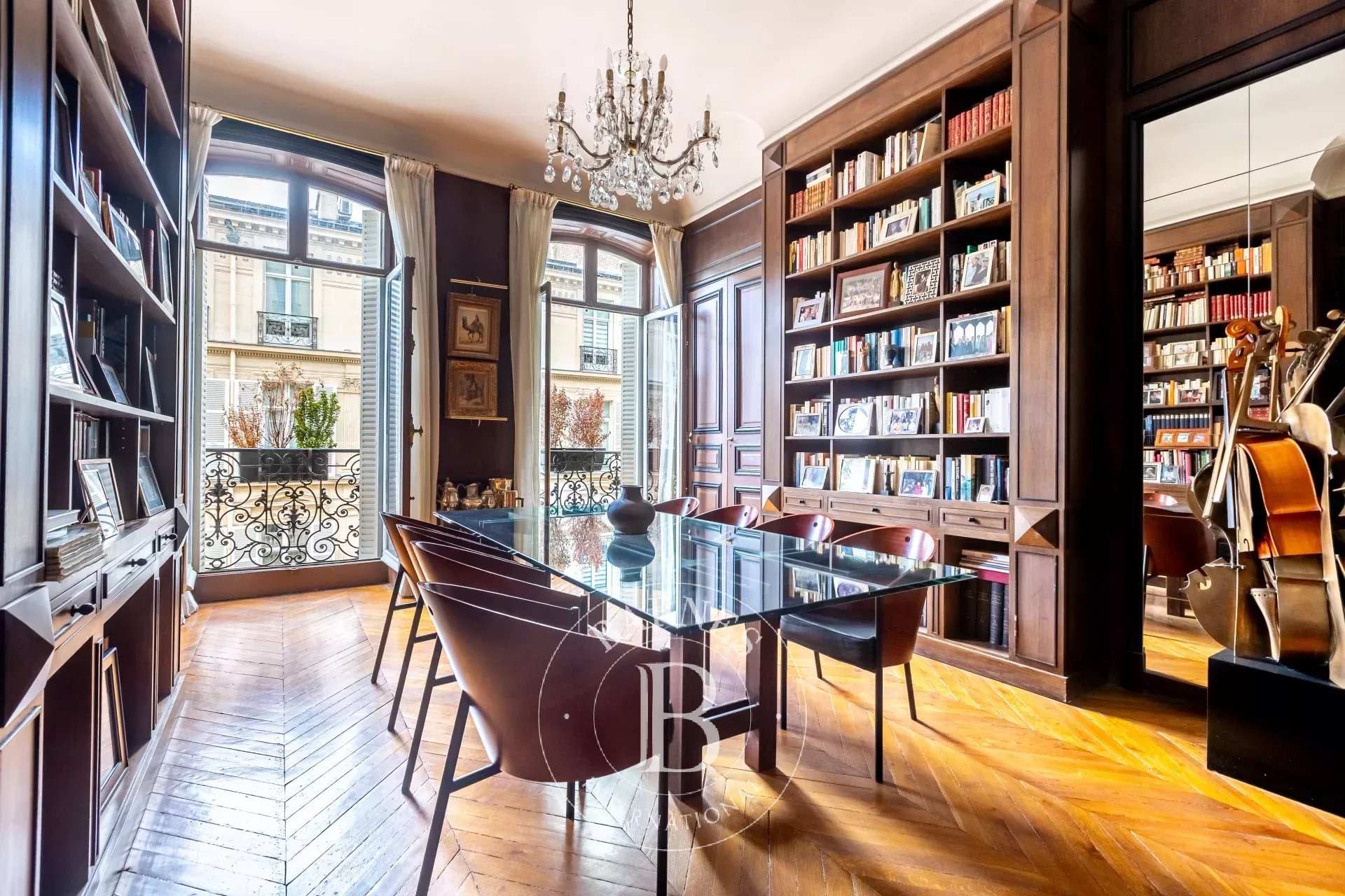 Daire Paris 8ème - picture 8